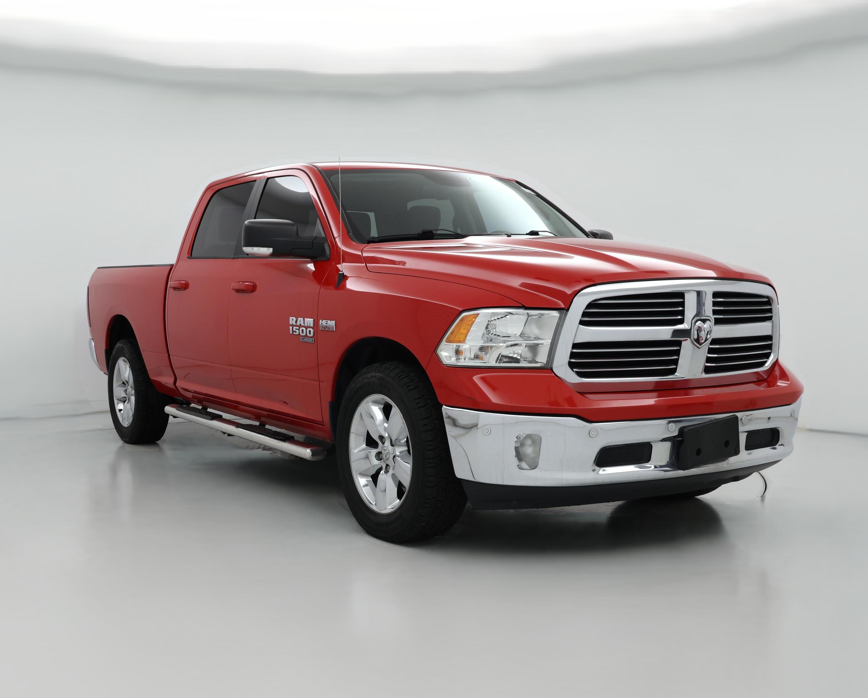 Thumbnail: 2019 RAM 1500 Classic - 1