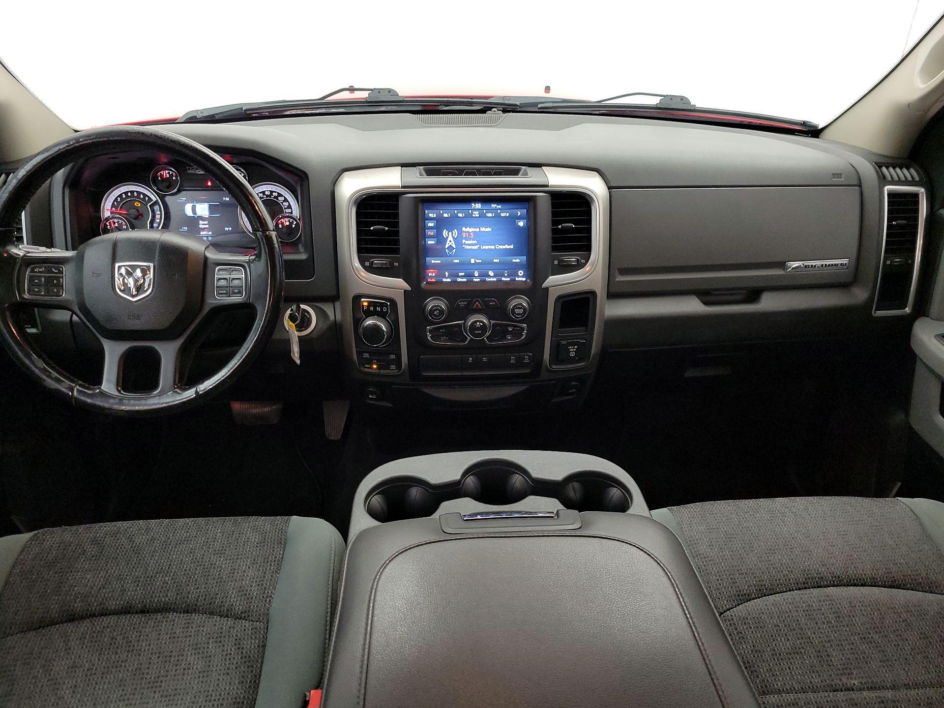 Thumbnail: 2019 RAM 1500 Classic - 9