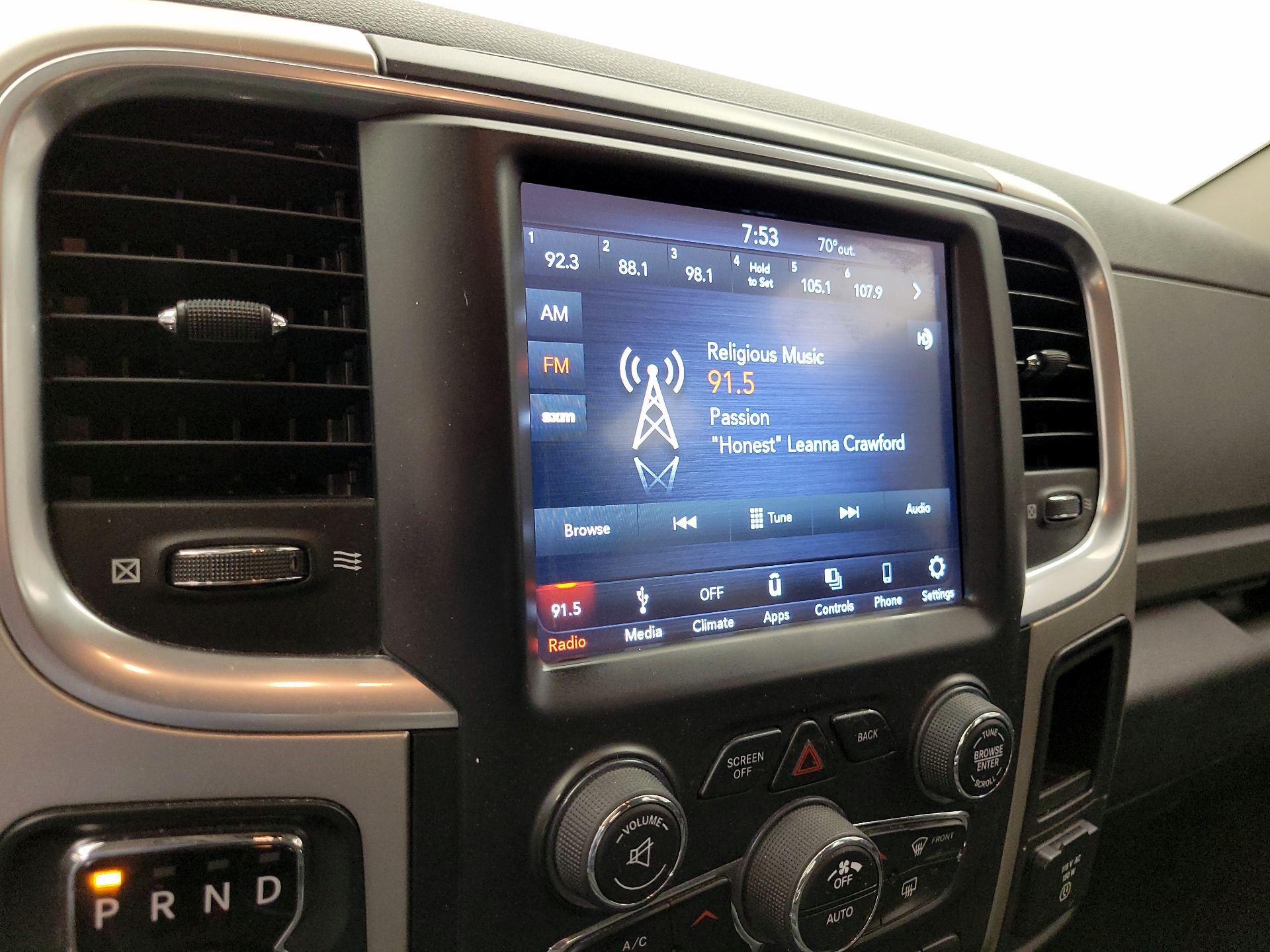 Thumbnail: 2019 RAM 1500 Classic - 15