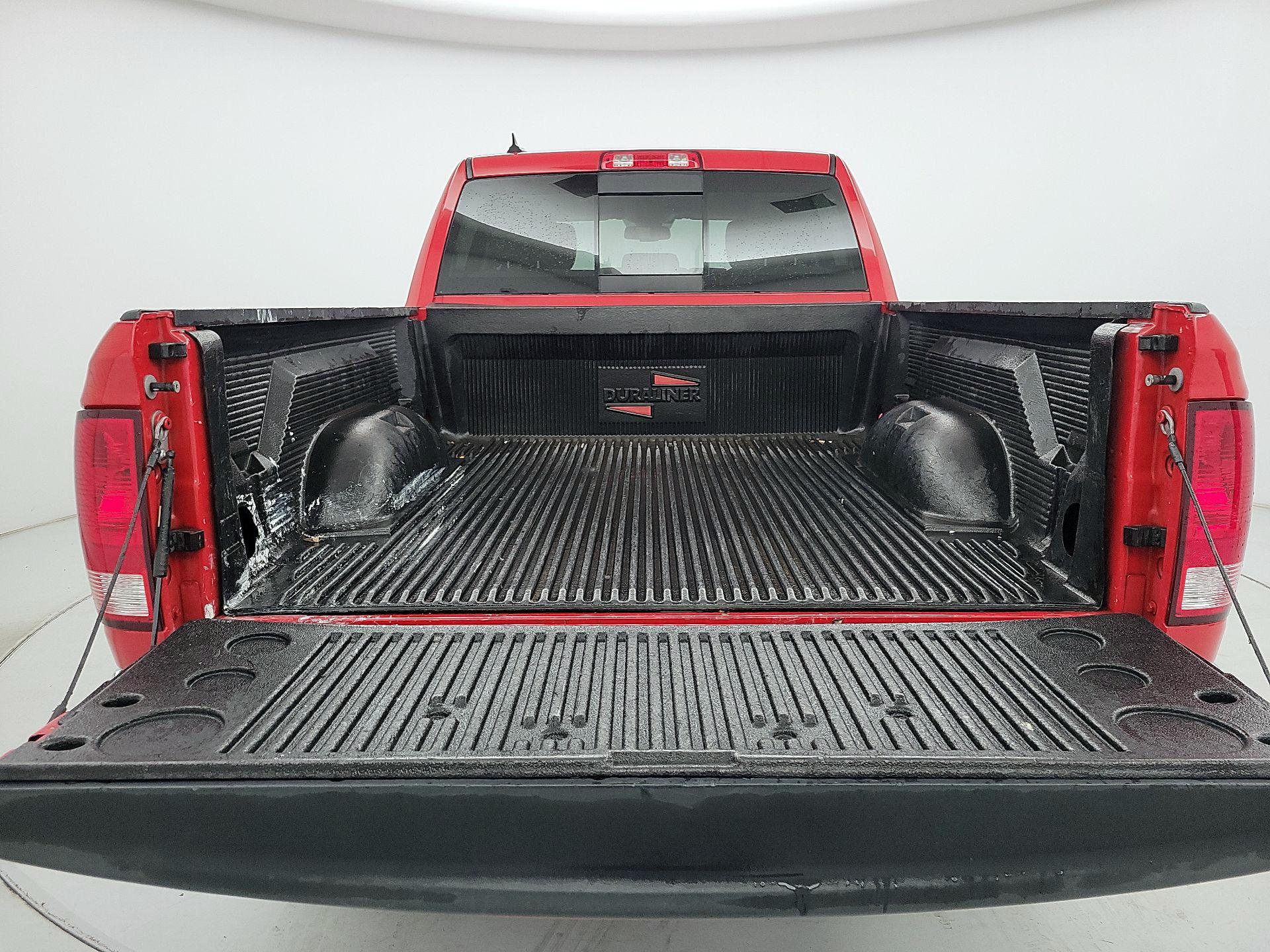 Thumbnail: 2019 RAM 1500 Classic - 20