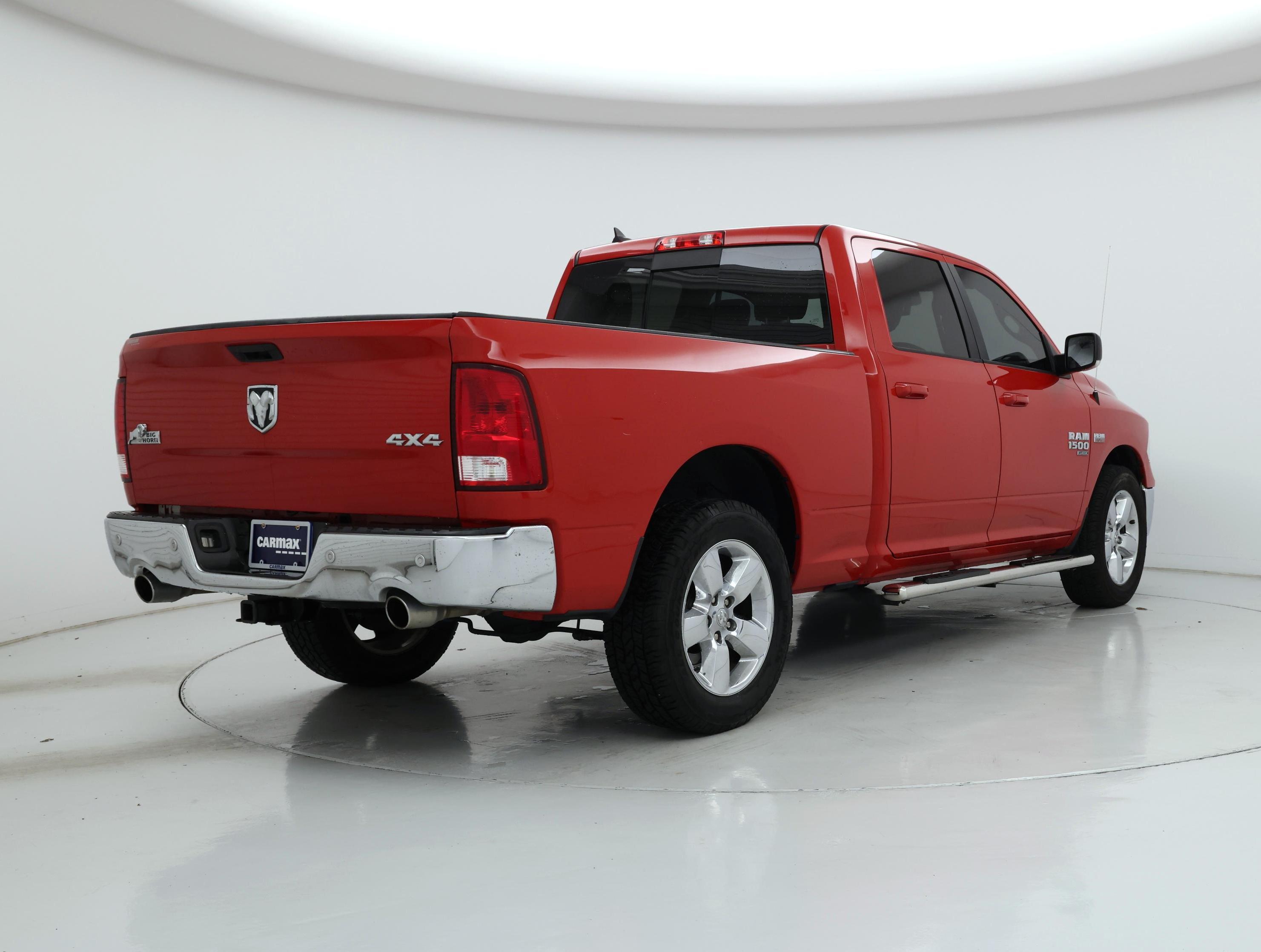 Thumbnail: 2019 RAM 1500 Classic - 8