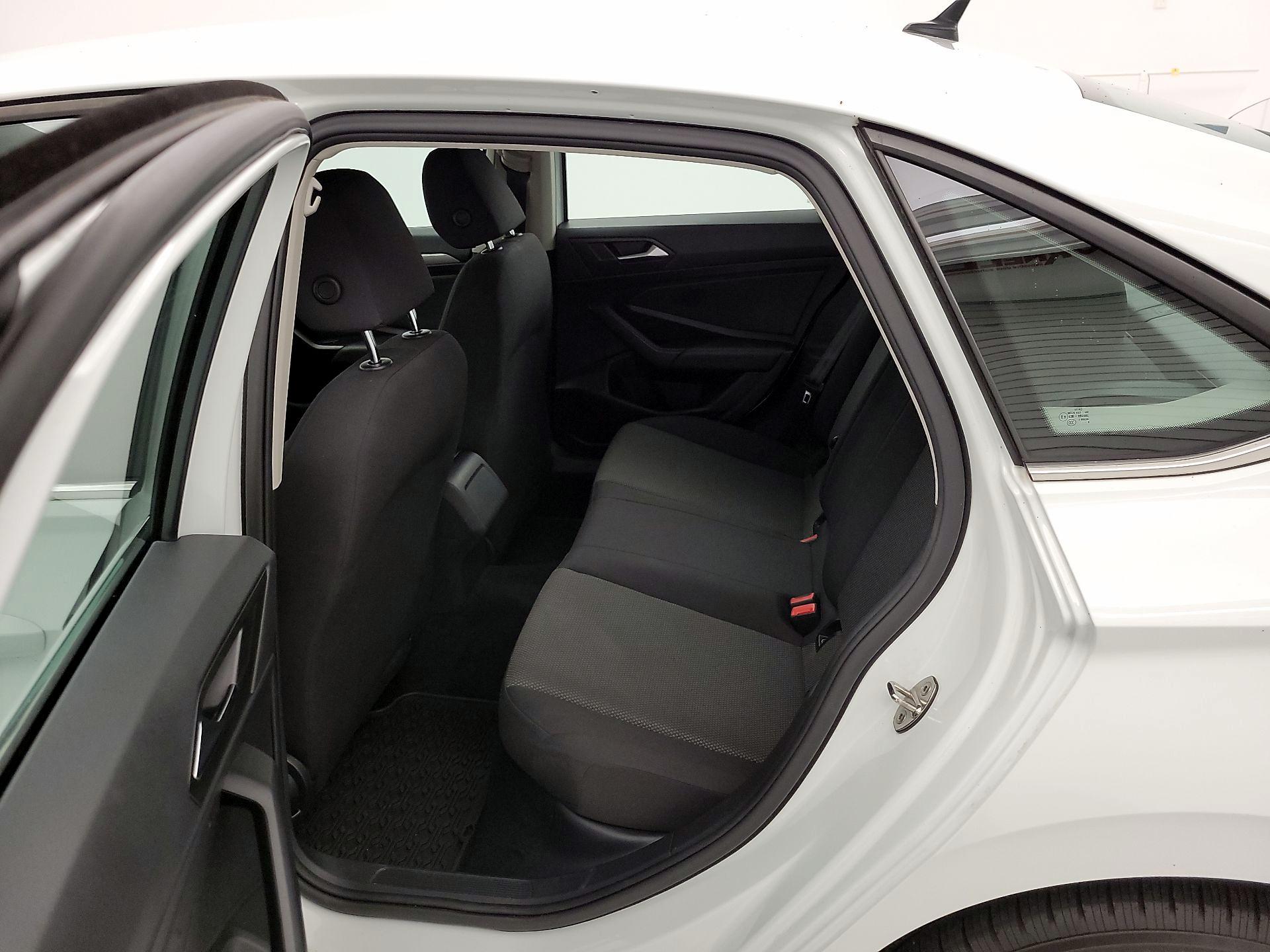 Thumbnail: 2019 Volkswagen Jetta - 19