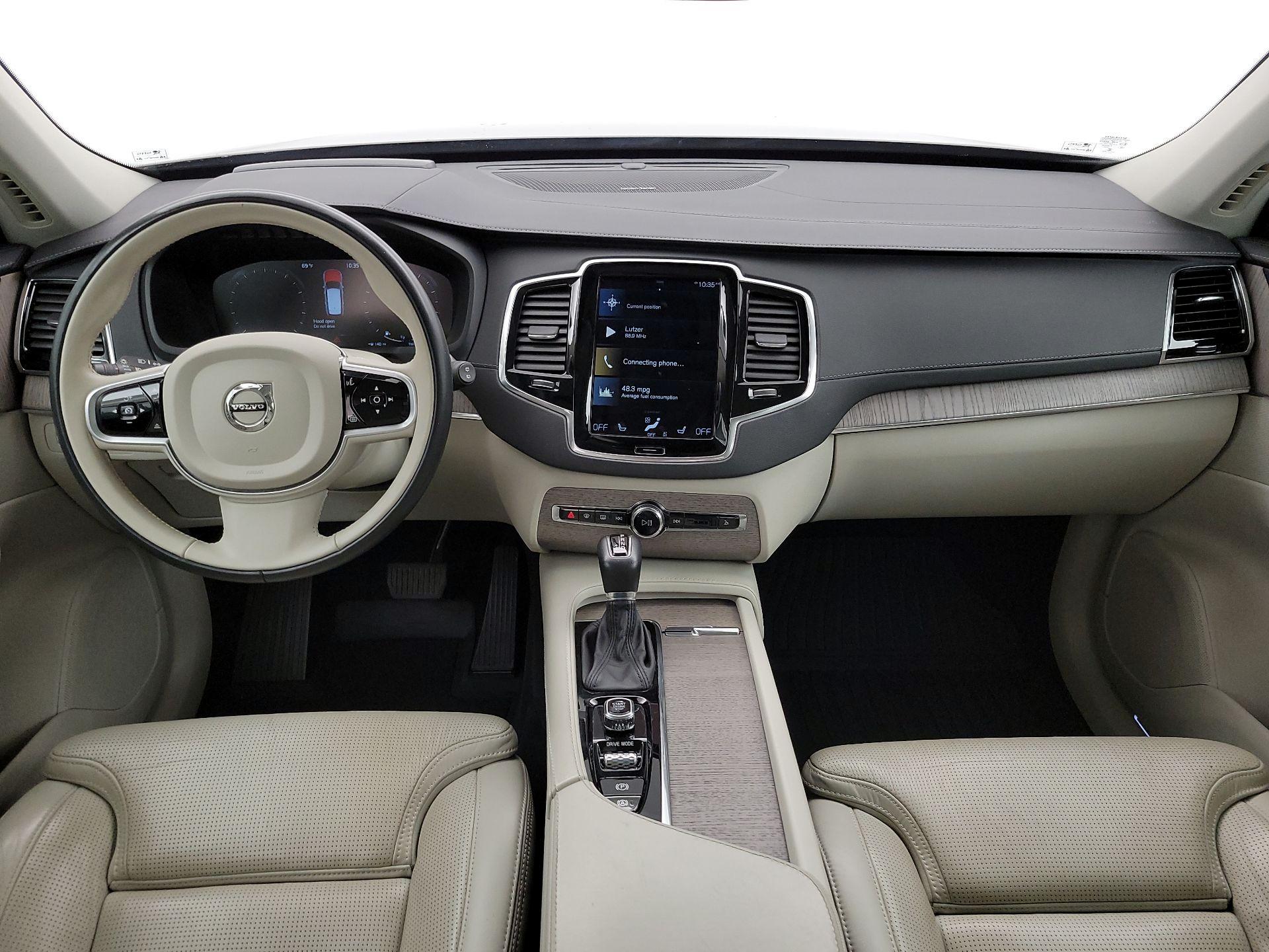 Thumbnail: 2021 Volvo XC90 - 9
