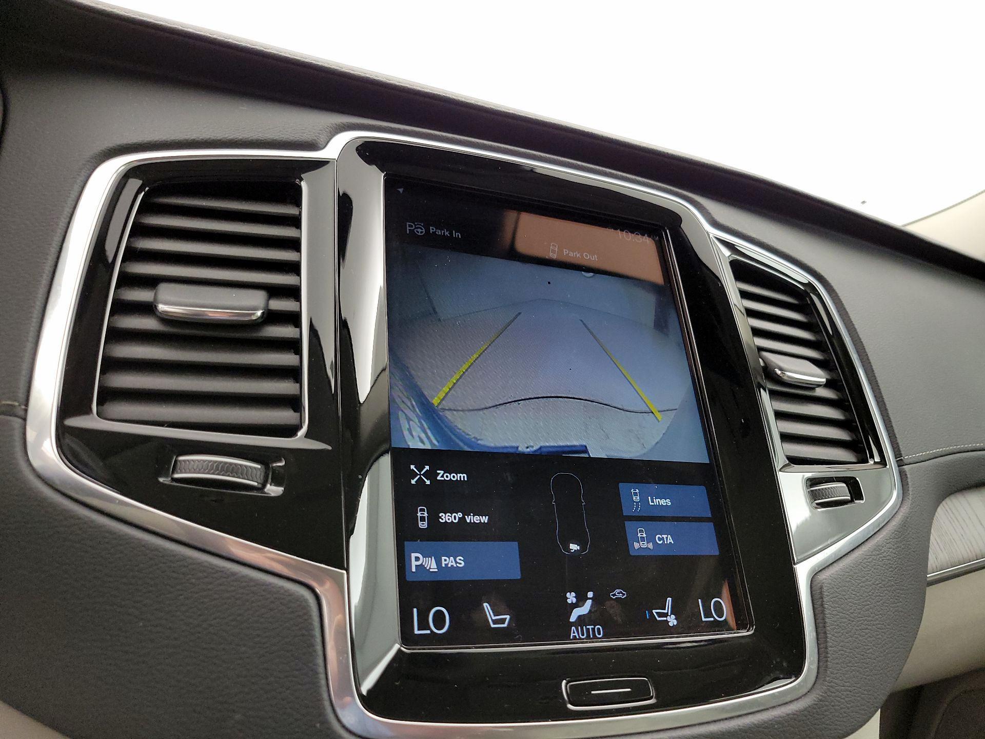 Thumbnail: 2021 Volvo XC90 - 15