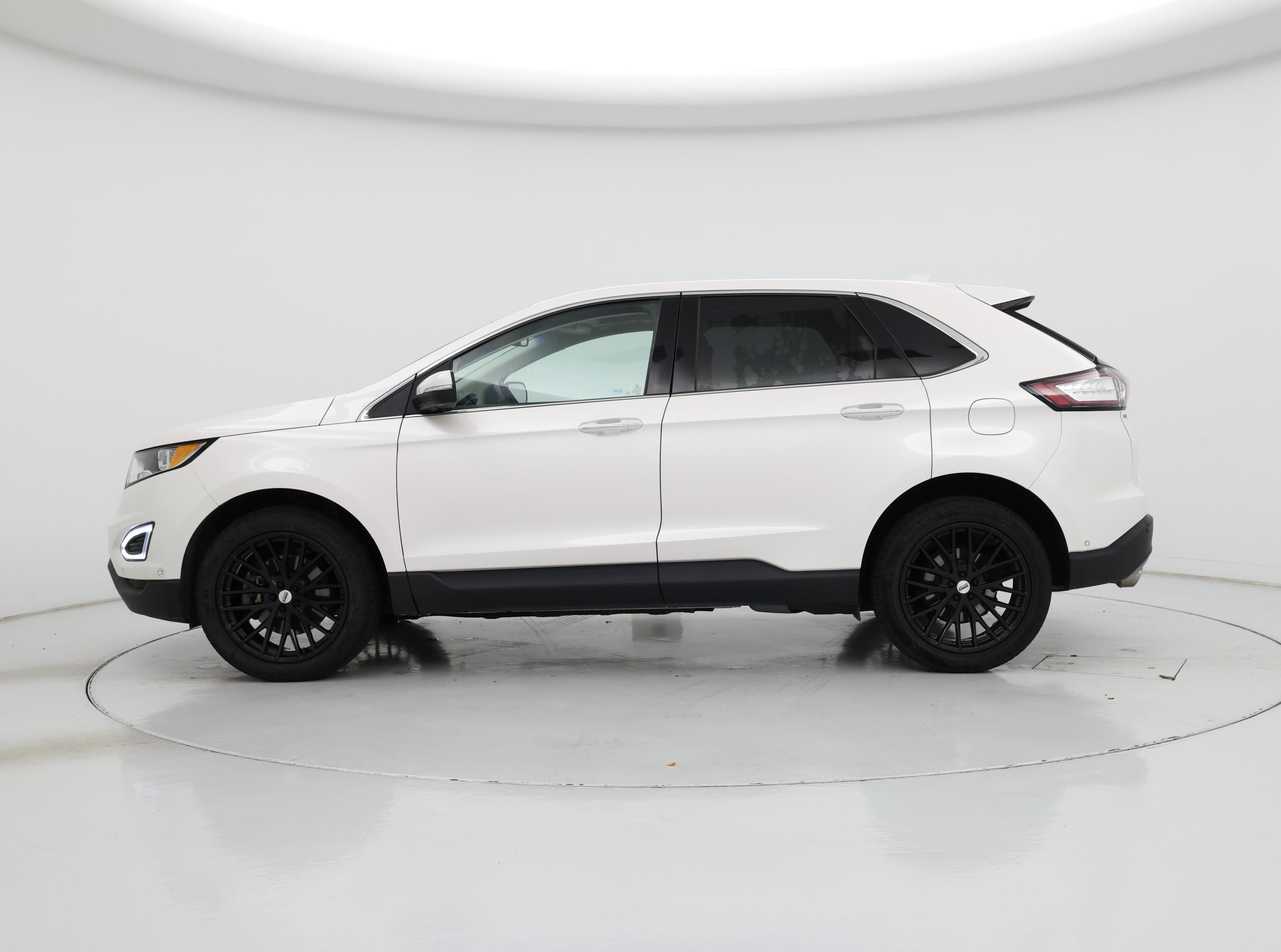 Thumbnail: 2017 Ford Edge - 3