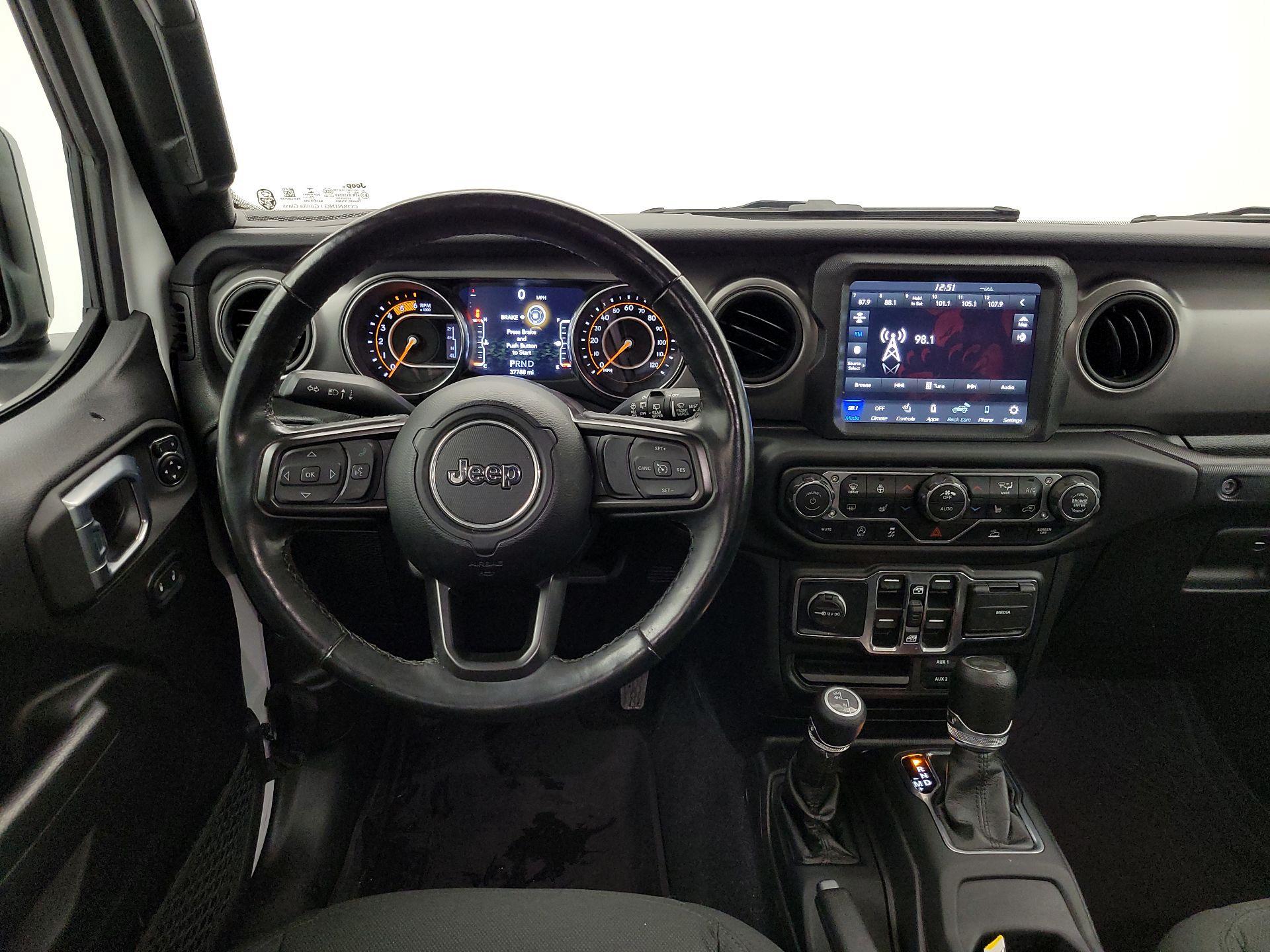 Thumbnail: 2022 Jeep Wrangler - 10
