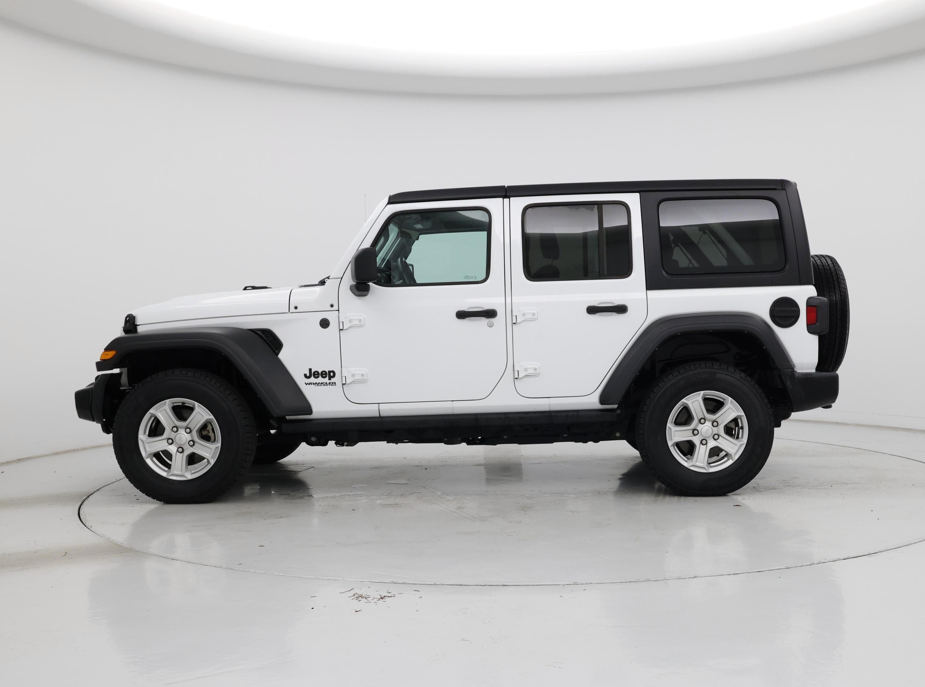 Thumbnail: 2022 Jeep Wrangler - 3