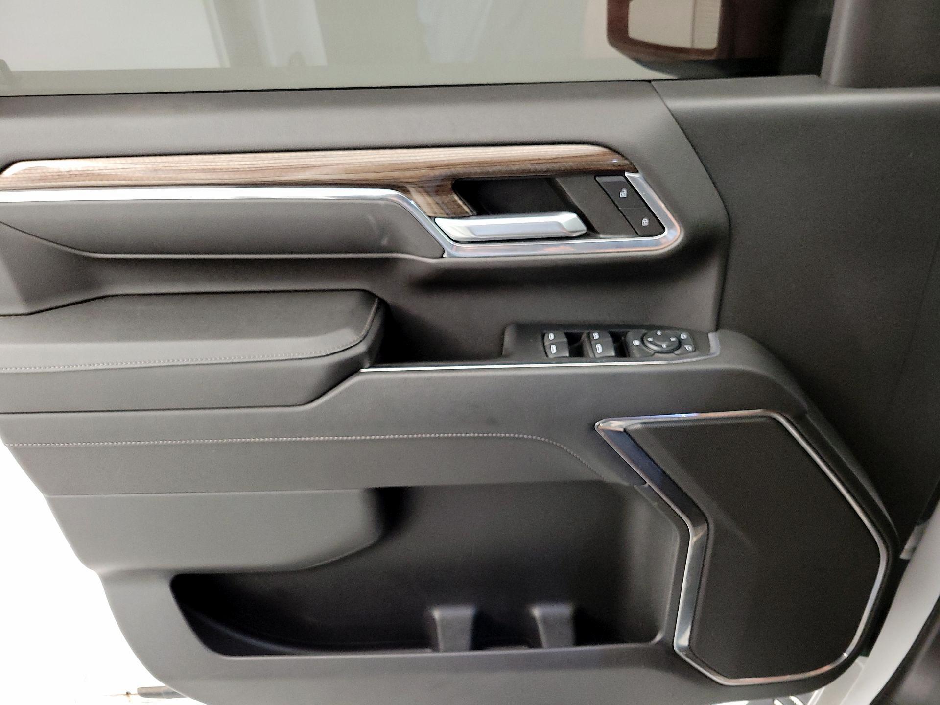 Thumbnail: 2024 Chevrolet Silverado 2500 - 12