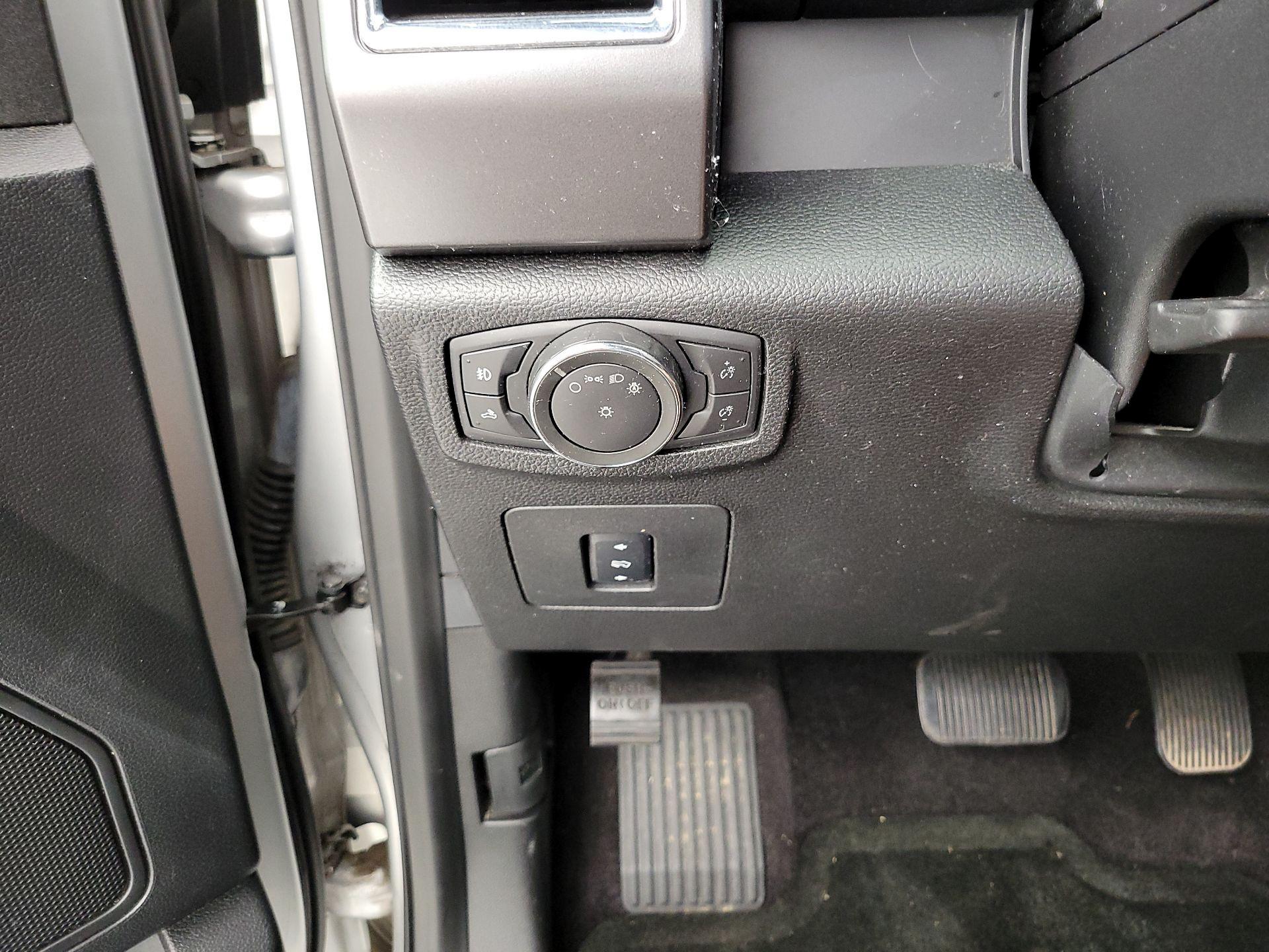 Thumbnail: 2016 Ford F-150 - 13