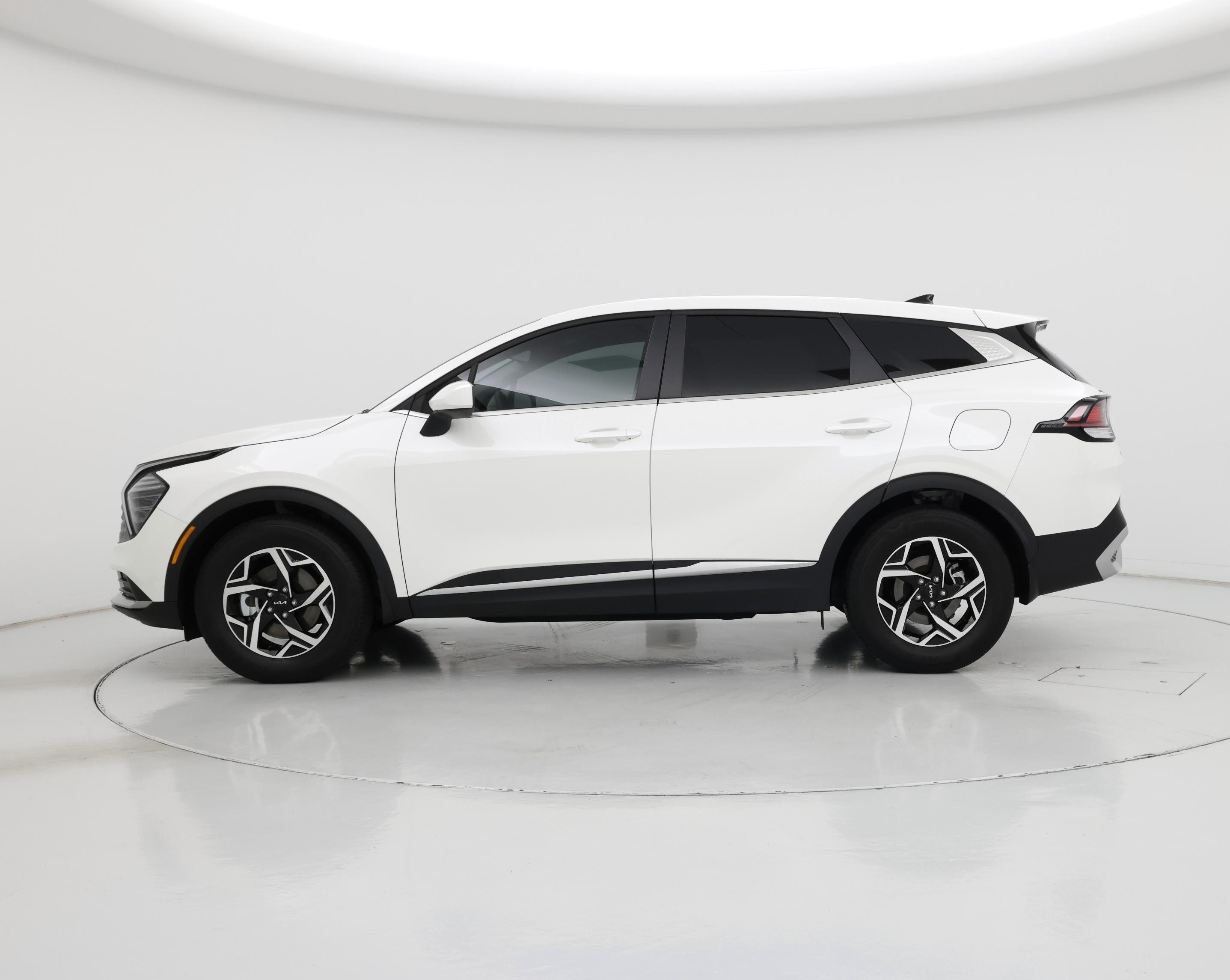 Thumbnail: 2025 Kia Sportage - 3