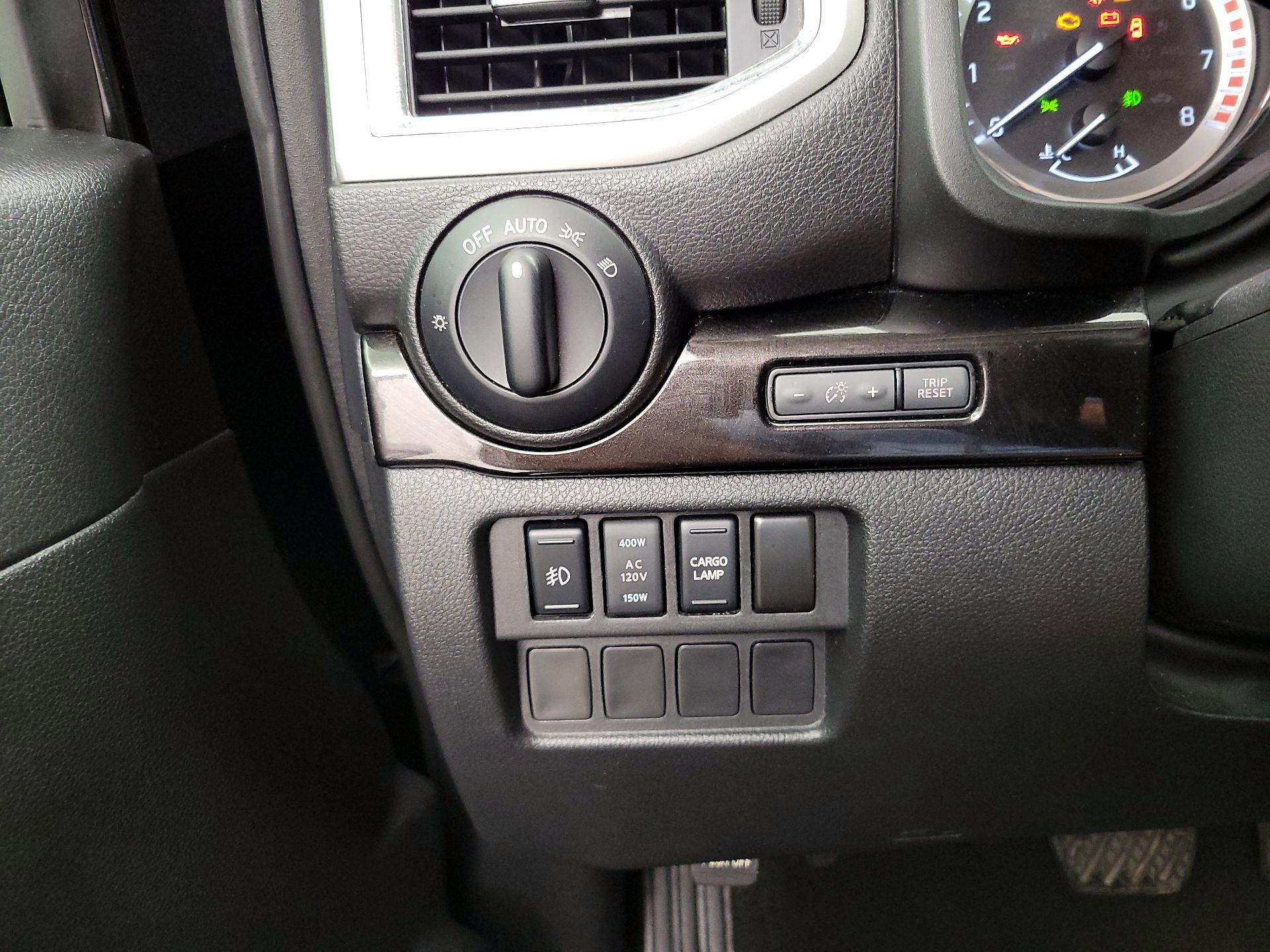 Thumbnail: 2018 Nissan Titan - 13
