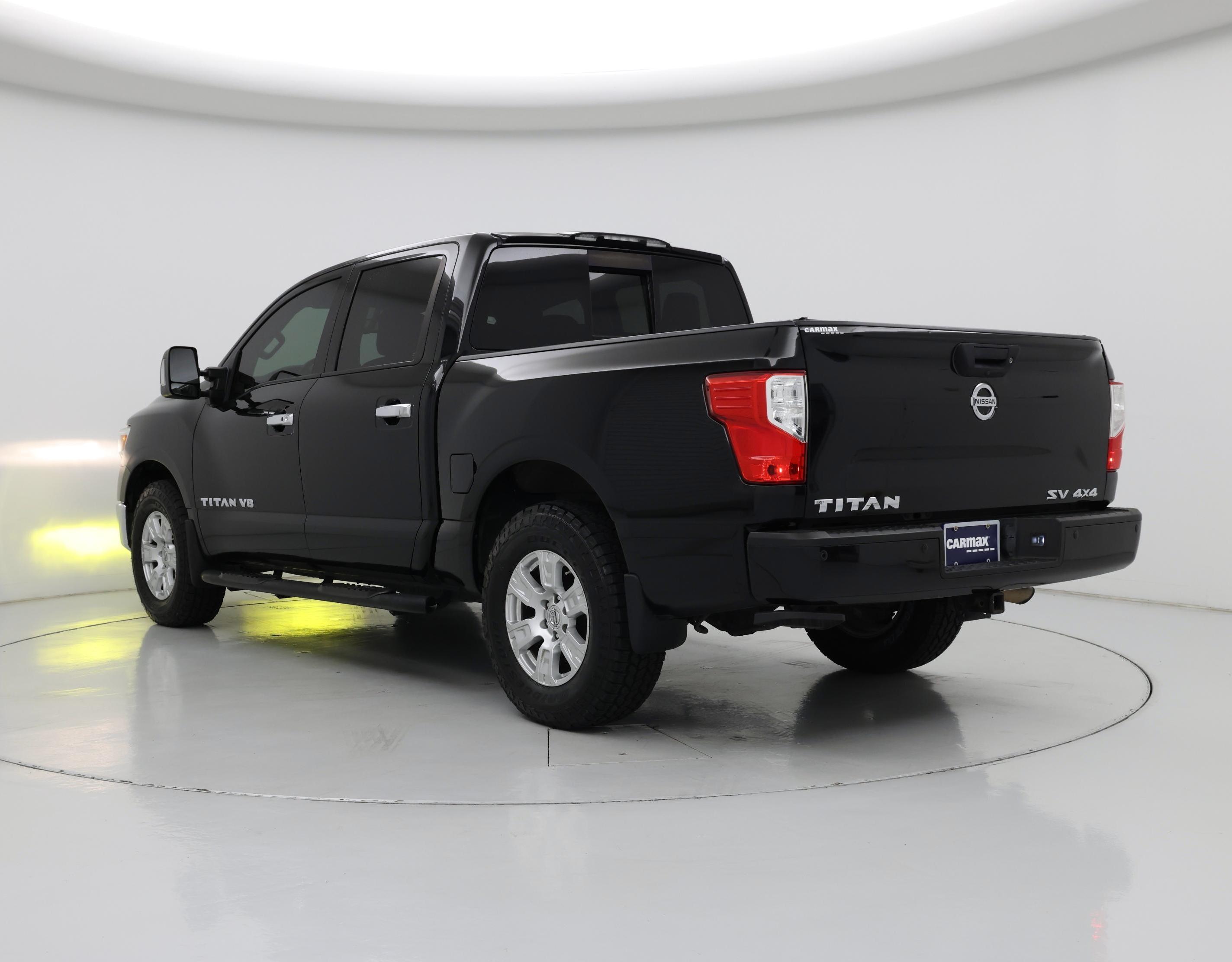 Thumbnail: 2018 Nissan Titan - 2