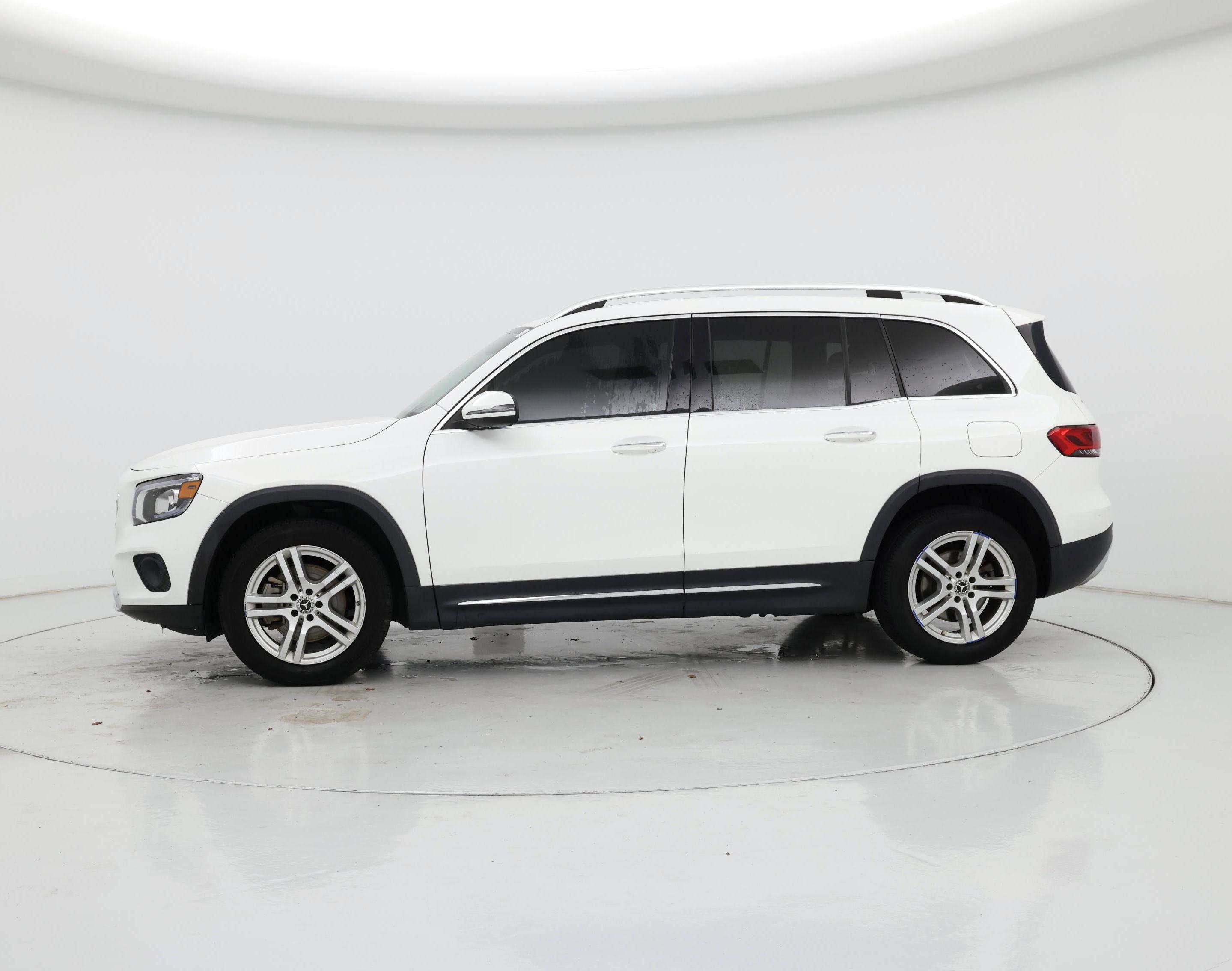 Thumbnail: 2020 Mercedes-Benz GLB - 3