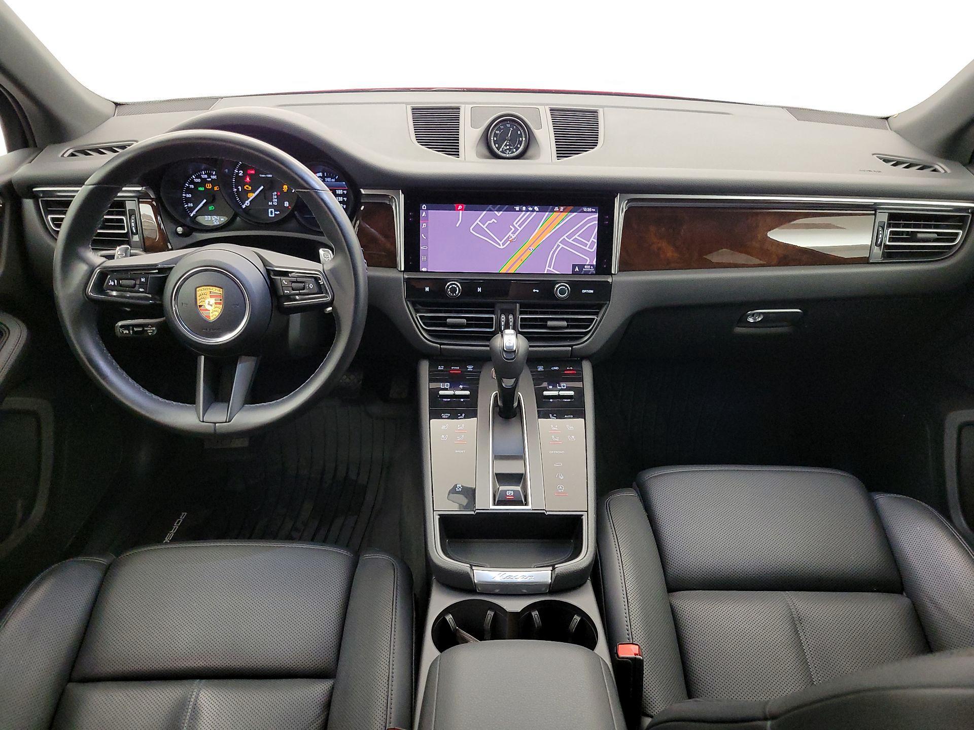 Thumbnail: 2022 Porsche Macan - 9