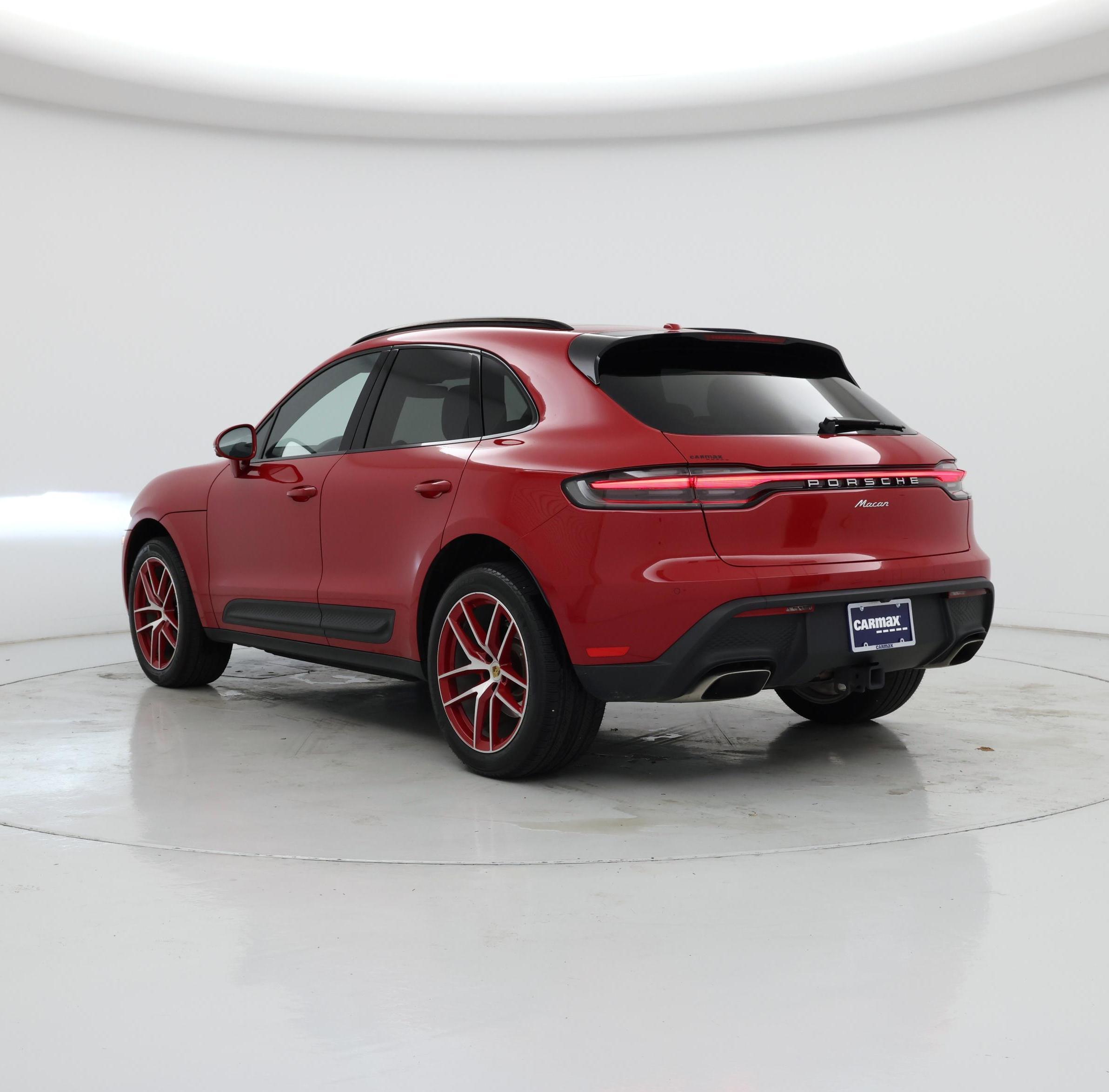 Thumbnail: 2022 Porsche Macan - 2