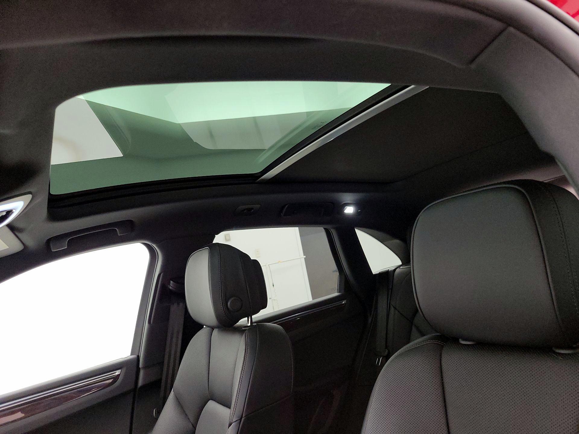 Thumbnail: 2022 Porsche Macan - 20