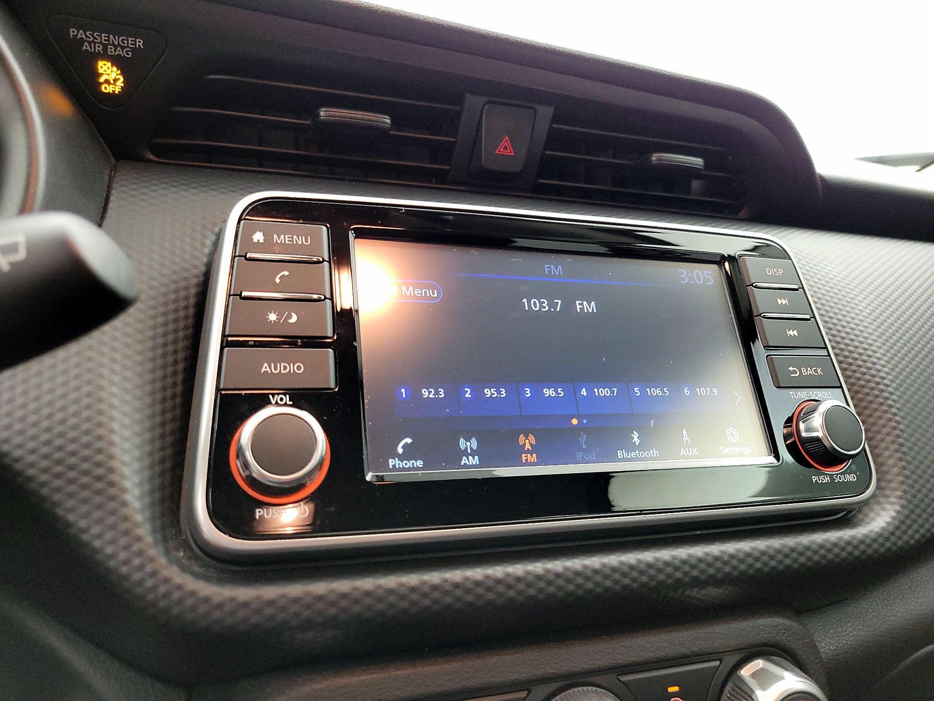 Thumbnail: 2021 Nissan Kicks - 15