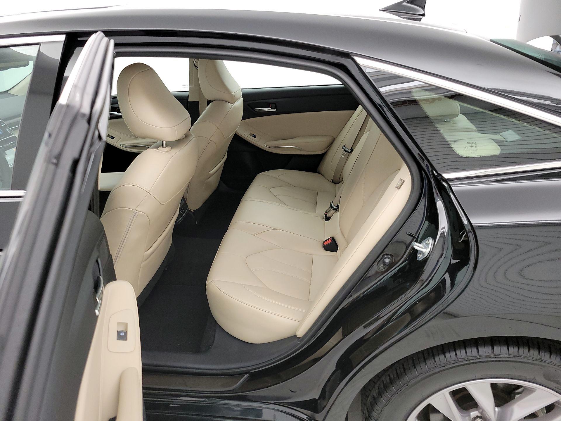 Thumbnail: 2021 Toyota Avalon - 20