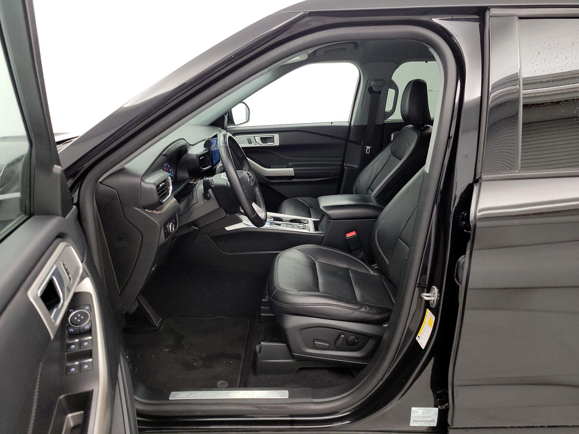 Thumbnail: 2023 Ford Explorer - 11