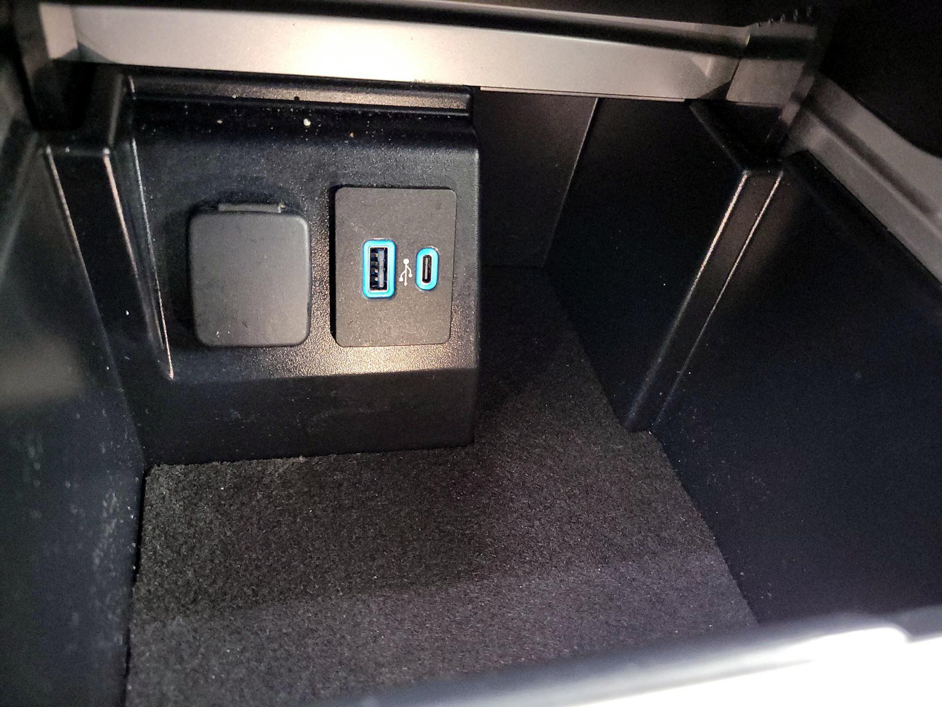 Thumbnail: 2023 Ford Explorer - 19