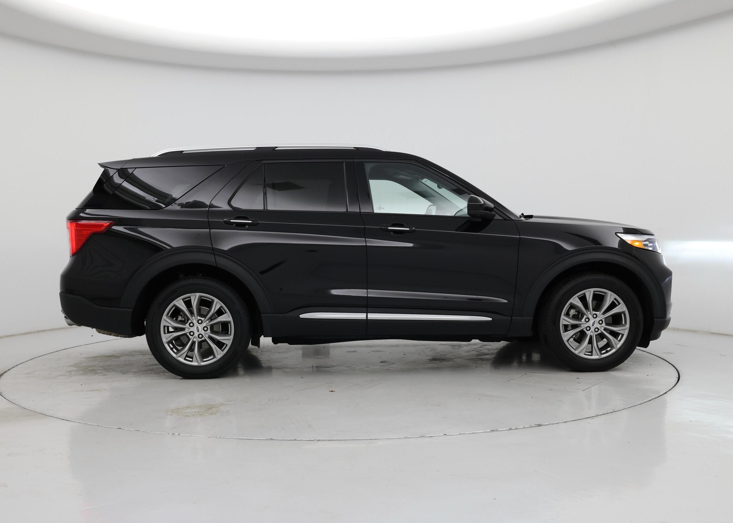 Thumbnail: 2023 Ford Explorer - 7