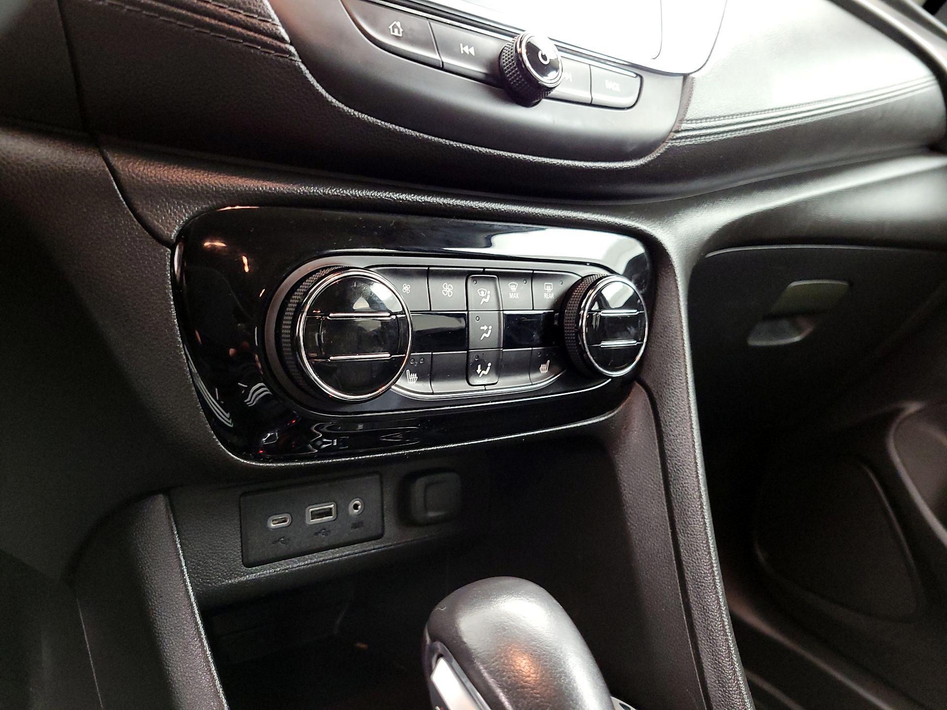 Thumbnail: 2021 Buick Encore GX - 17