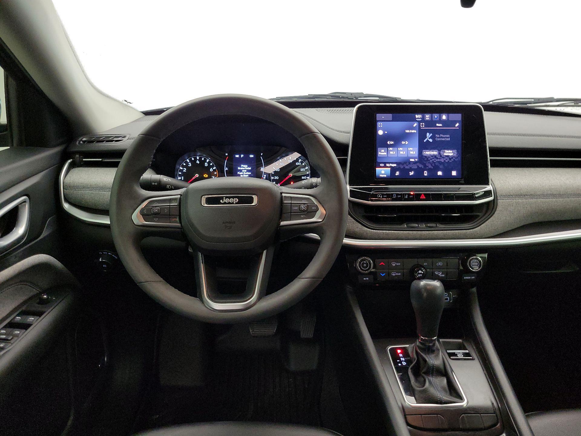 Thumbnail: 2022 Jeep Compass - 10
