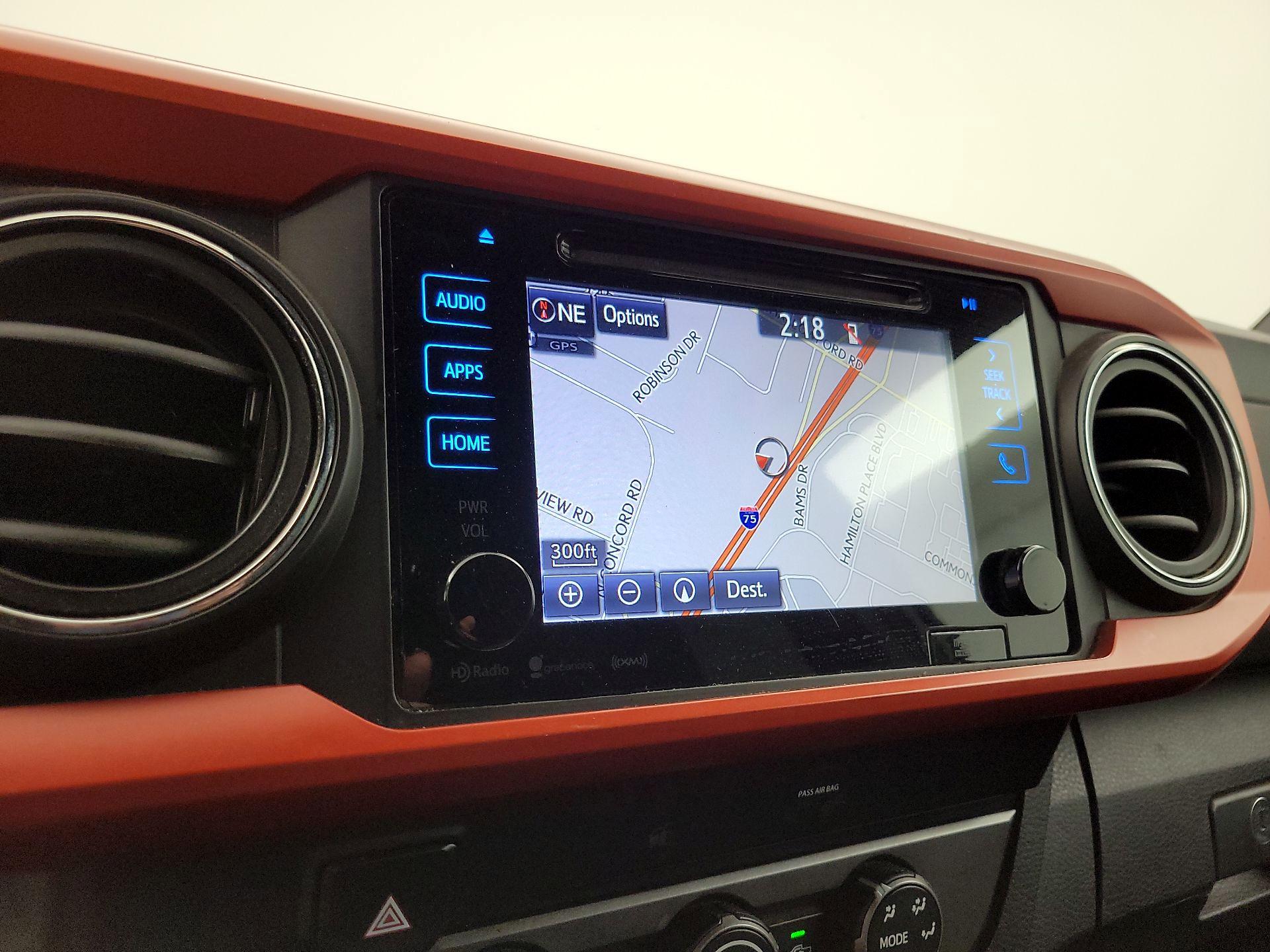 Thumbnail: 2019 Toyota Tacoma - 14