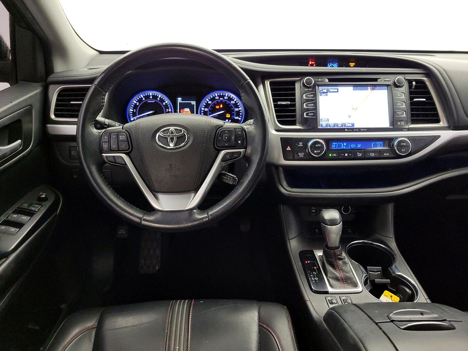 Thumbnail: 2019 Toyota Highlander - 10