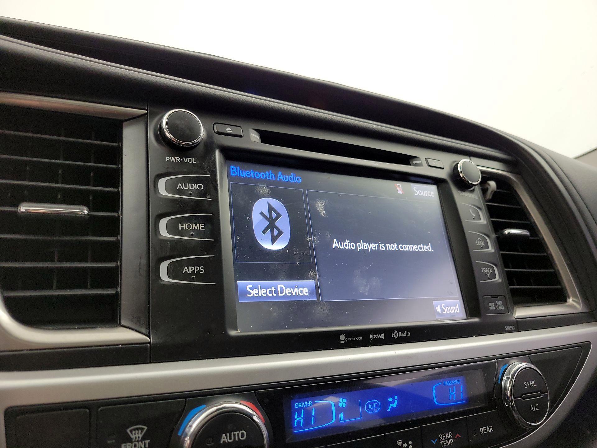 Thumbnail: 2019 Toyota Highlander - 16