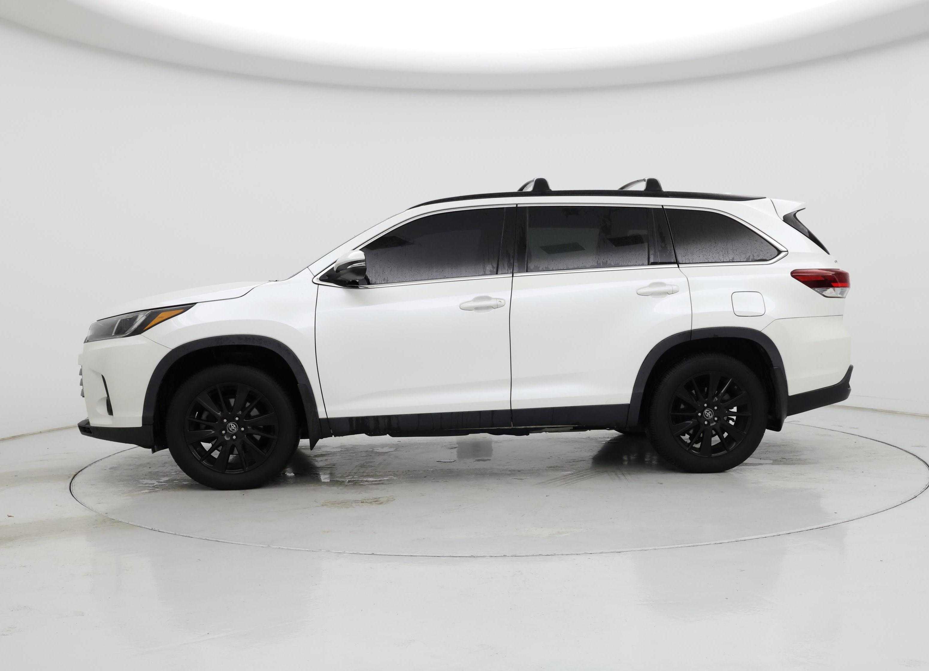 Thumbnail: 2019 Toyota Highlander - 3
