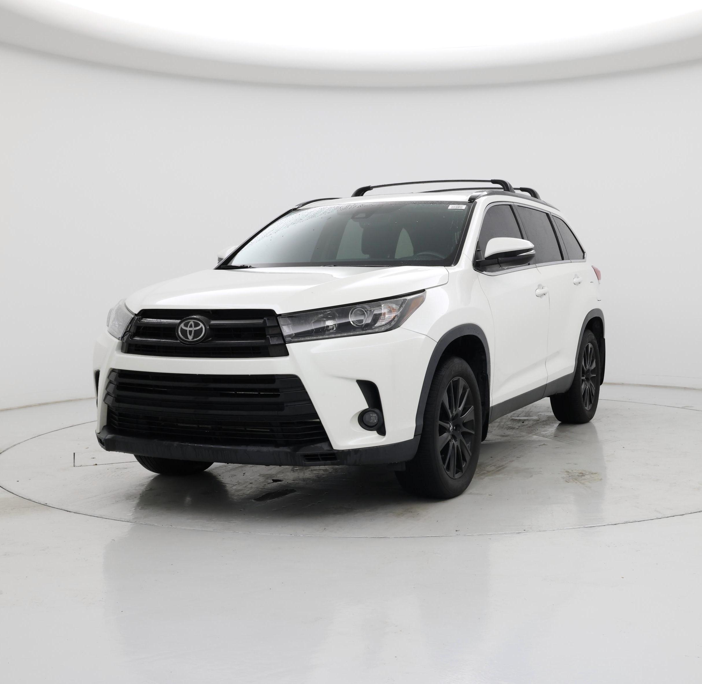 Thumbnail: 2019 Toyota Highlander - 4