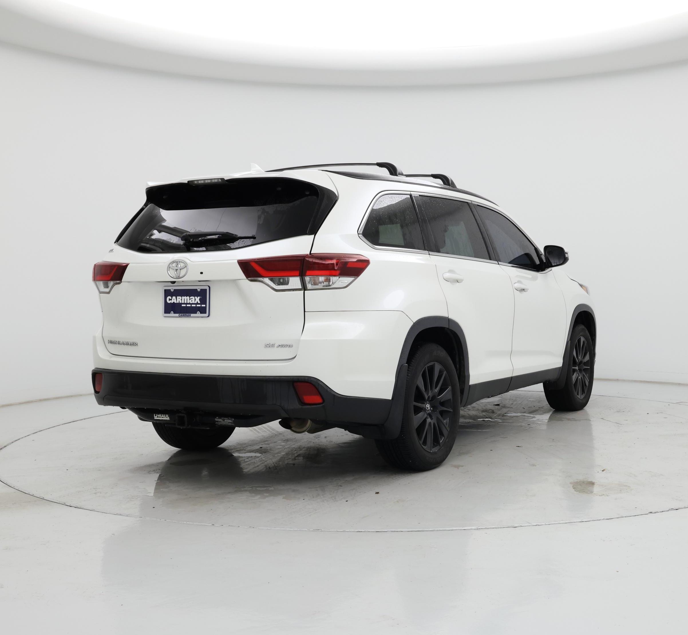 Thumbnail: 2019 Toyota Highlander - 8