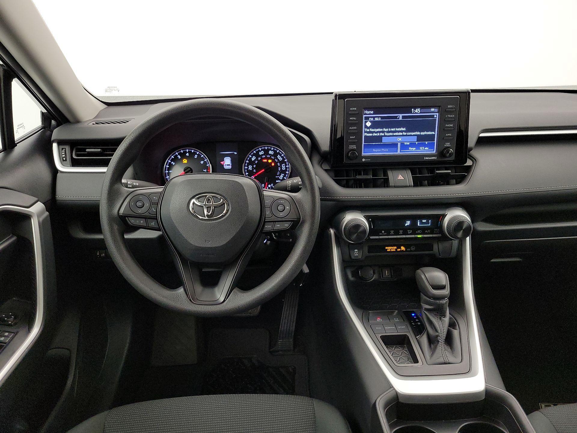 Thumbnail: 2021 Toyota RAV4 - 10