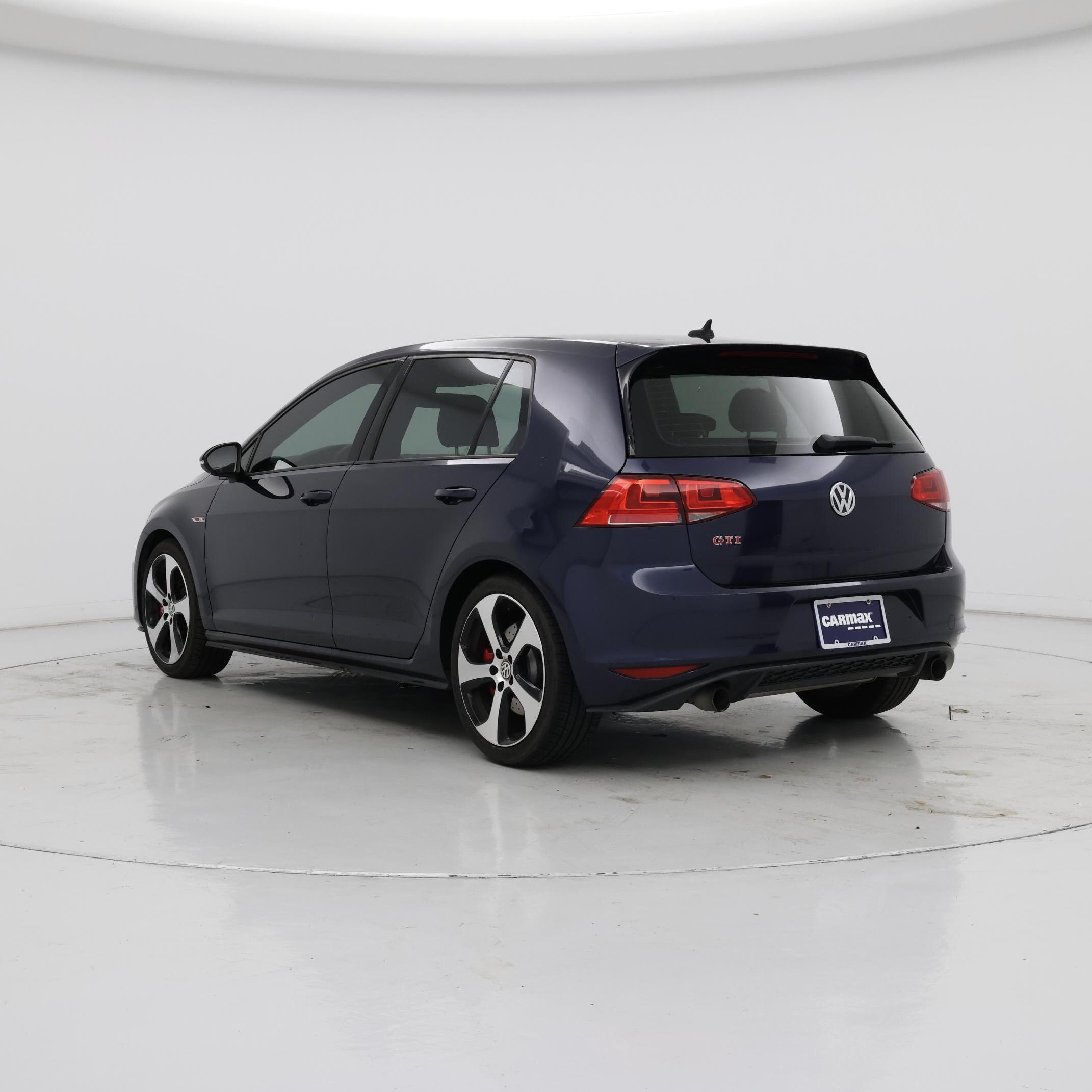 Thumbnail: 2016 Volkswagen Golf - 2