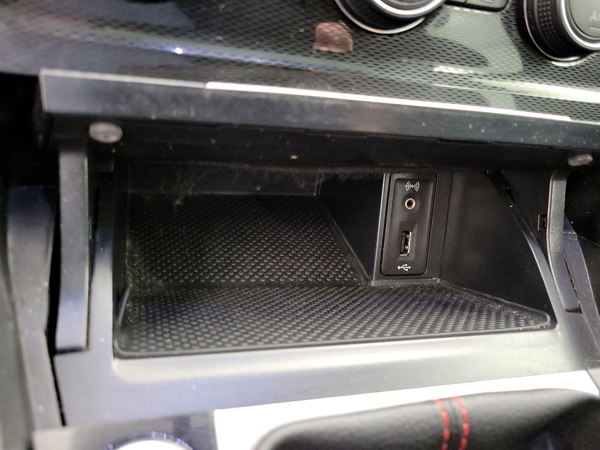 Thumbnail: 2016 Volkswagen Golf - 19