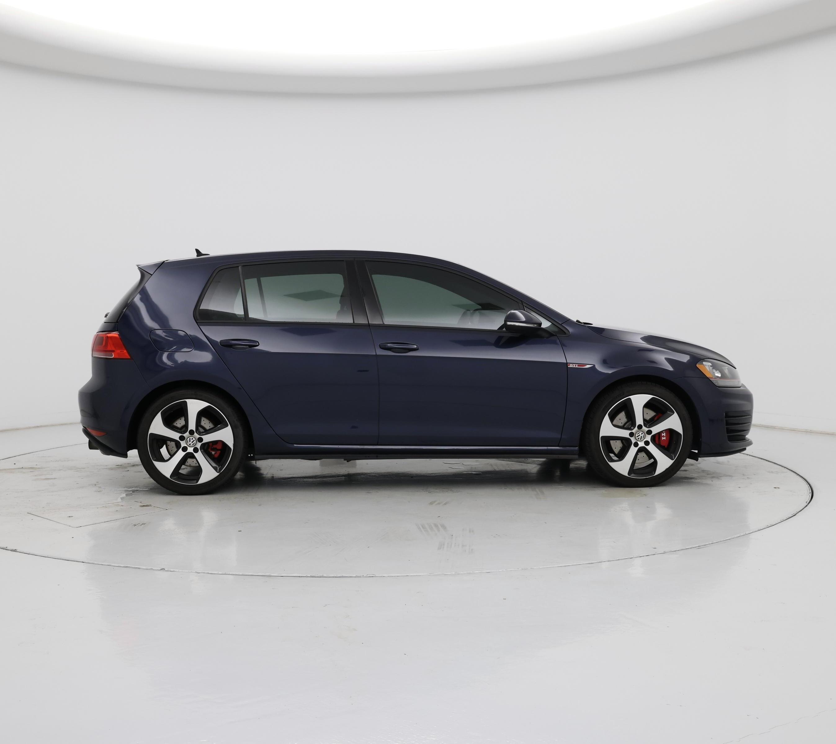 Thumbnail: 2016 Volkswagen Golf - 7