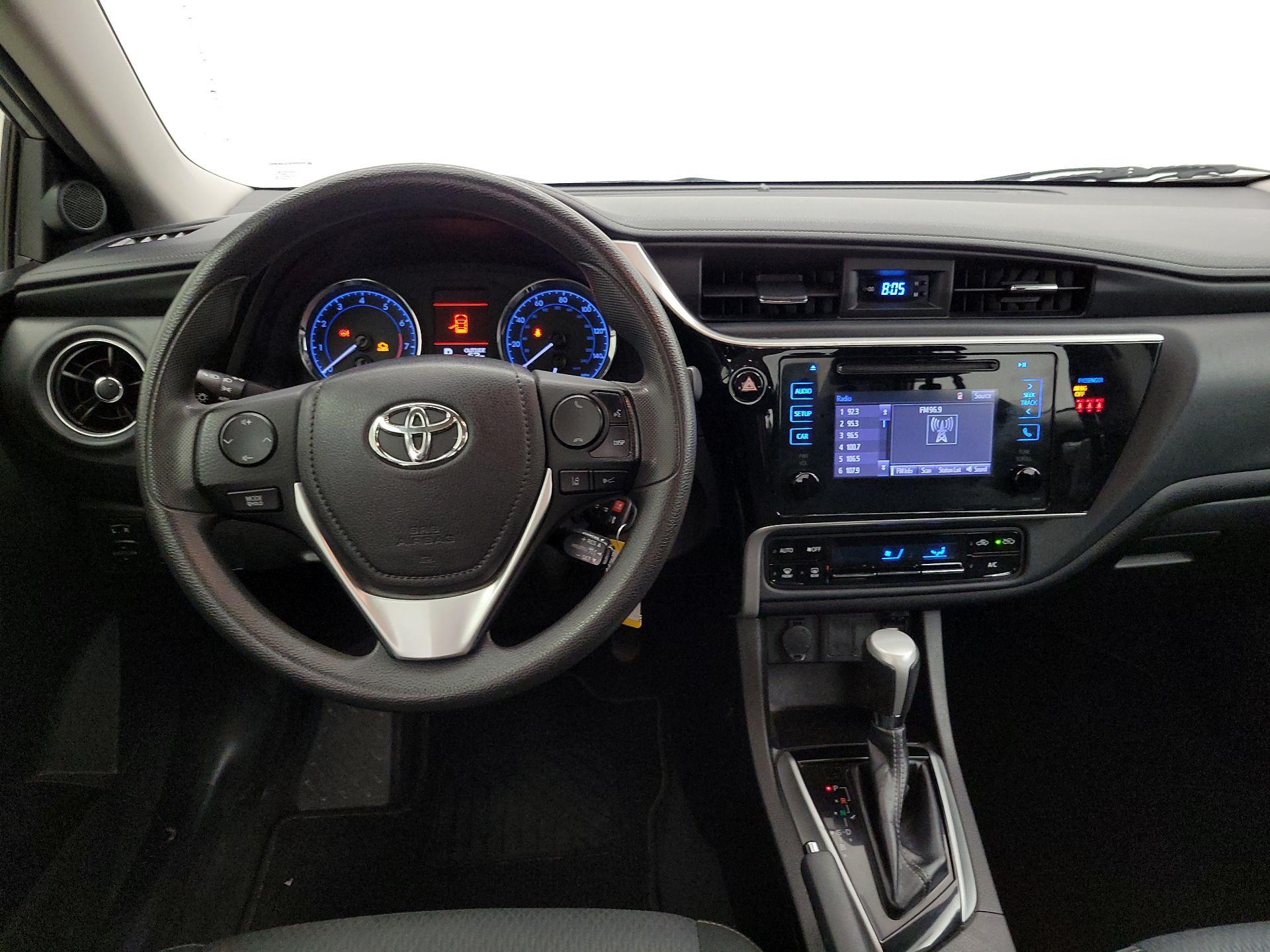 Thumbnail: 2018 Toyota Corolla - 10
