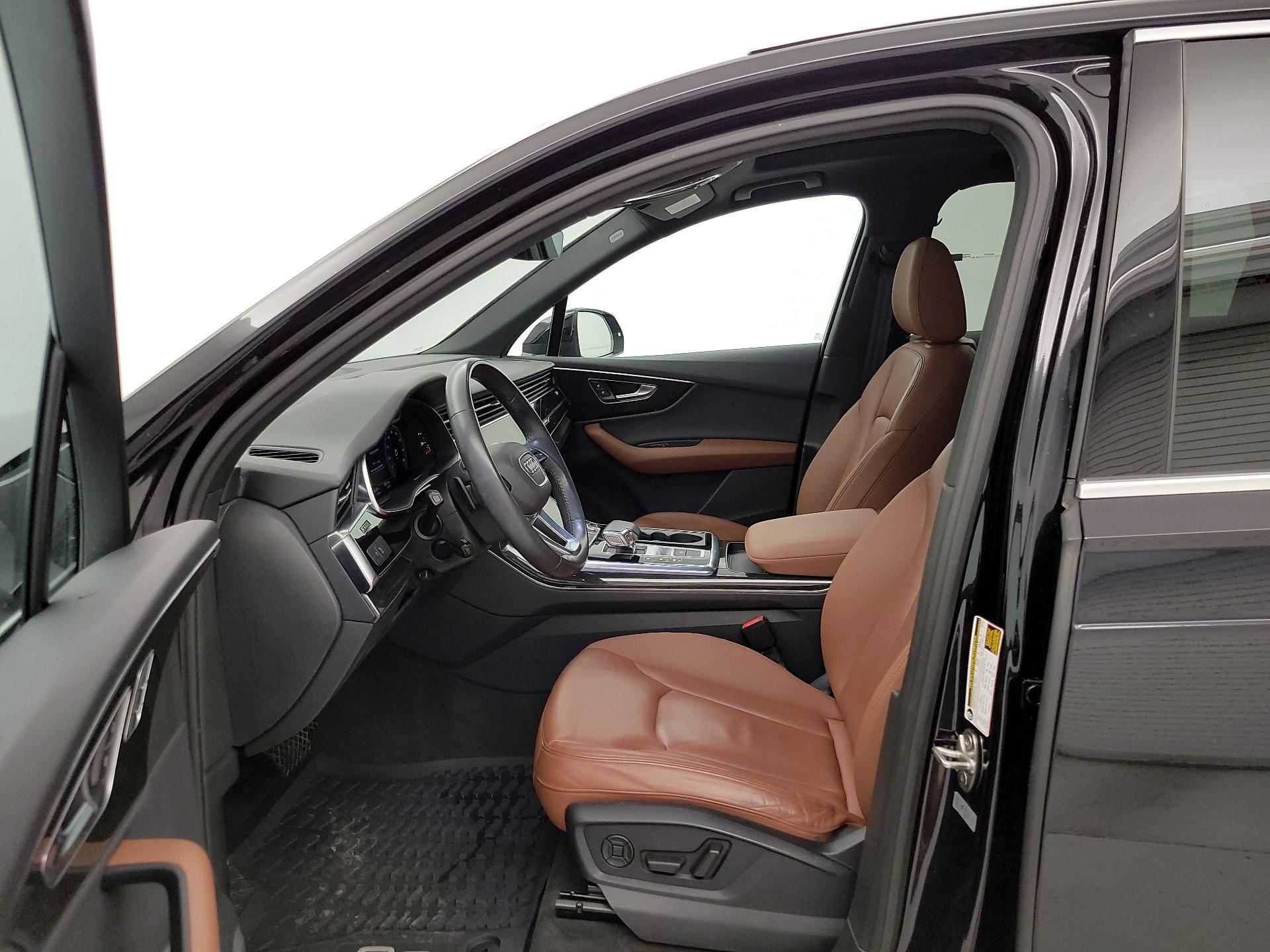 Thumbnail: 2020 Audi Q7 - 11