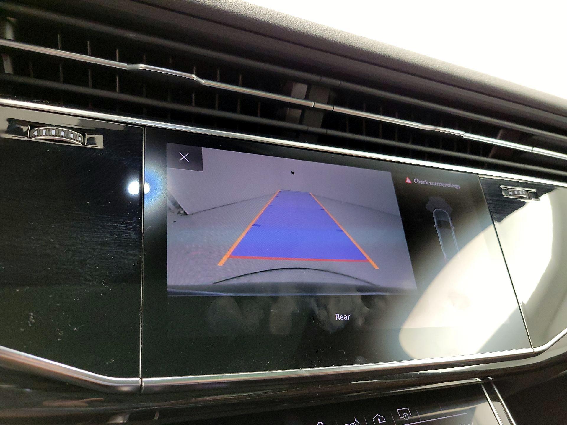 Thumbnail: 2020 Audi Q7 - 15