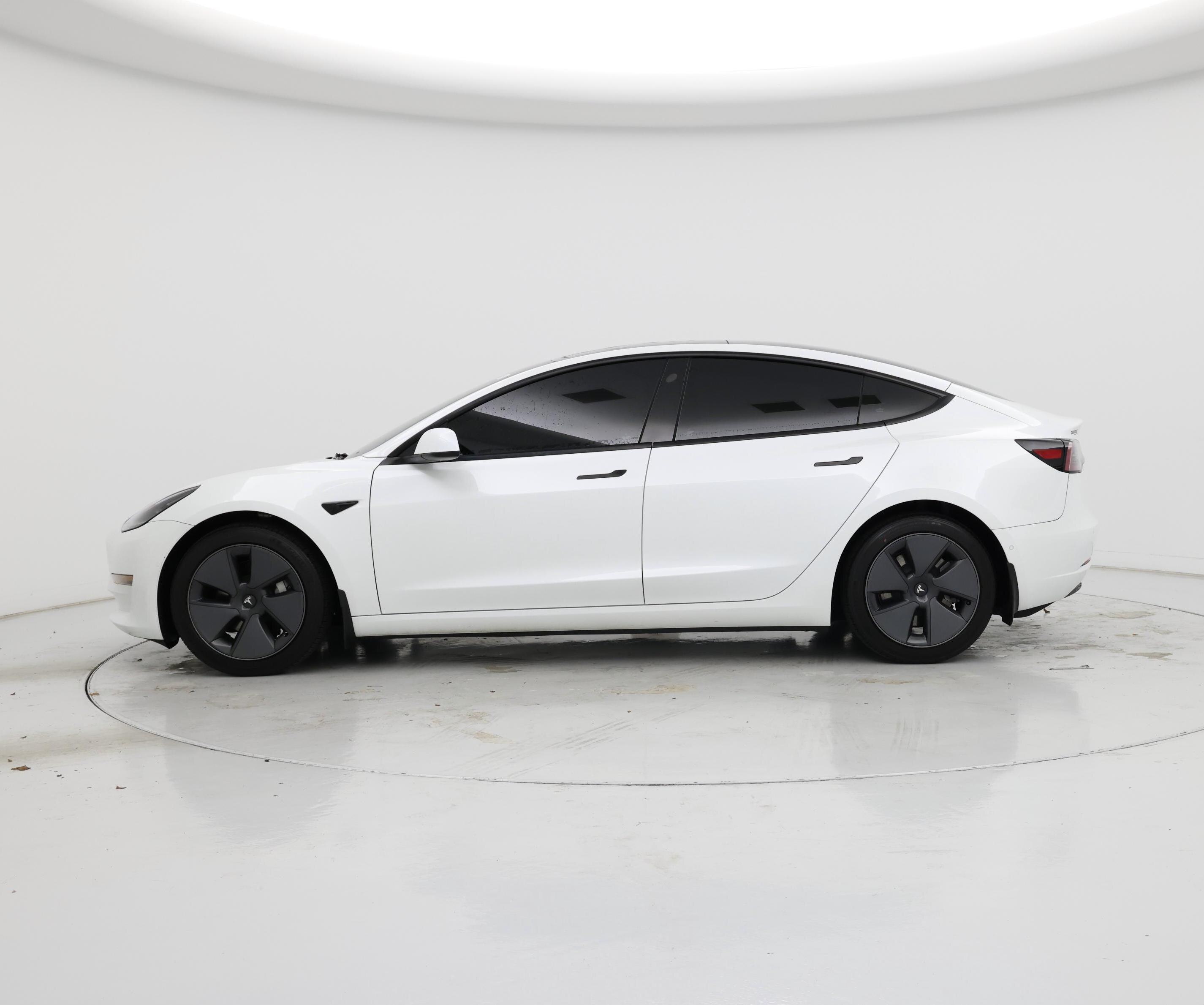 Thumbnail: 2022 Tesla Model 3 - 3
