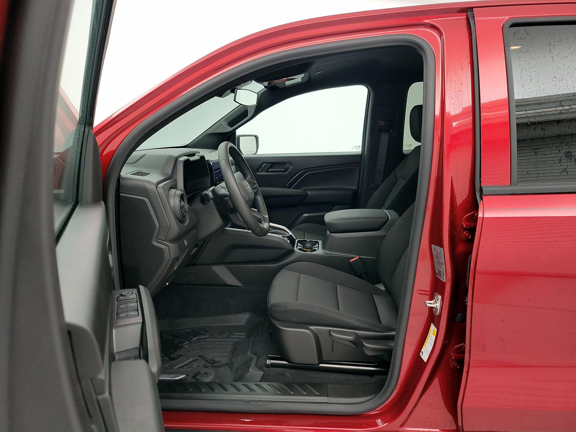 Thumbnail: 2025 Chevrolet Colorado - 11
