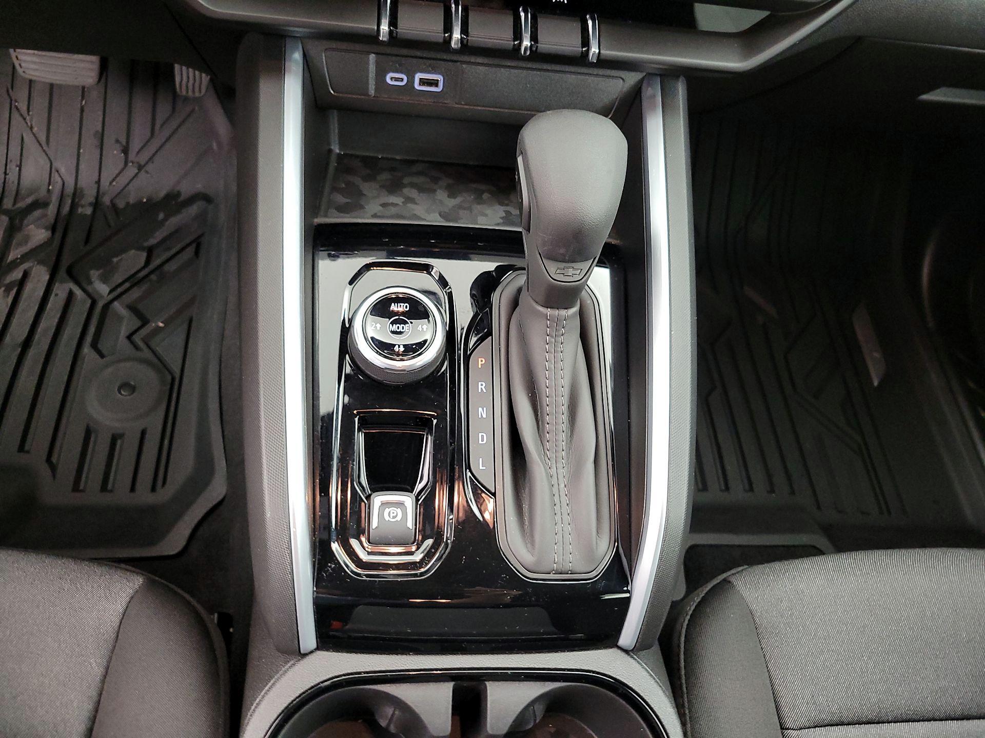 Thumbnail: 2025 Chevrolet Colorado - 18
