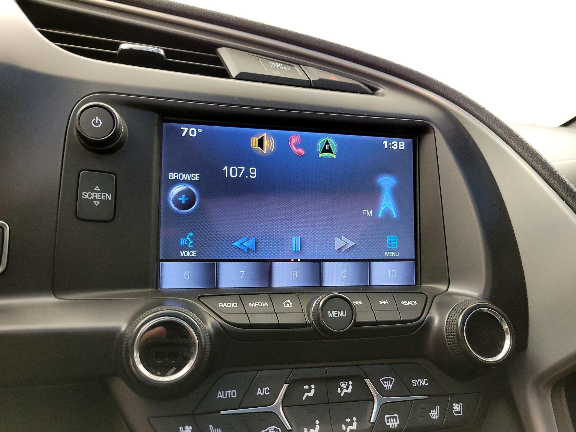 Thumbnail: 2015 Chevrolet Corvette - 16