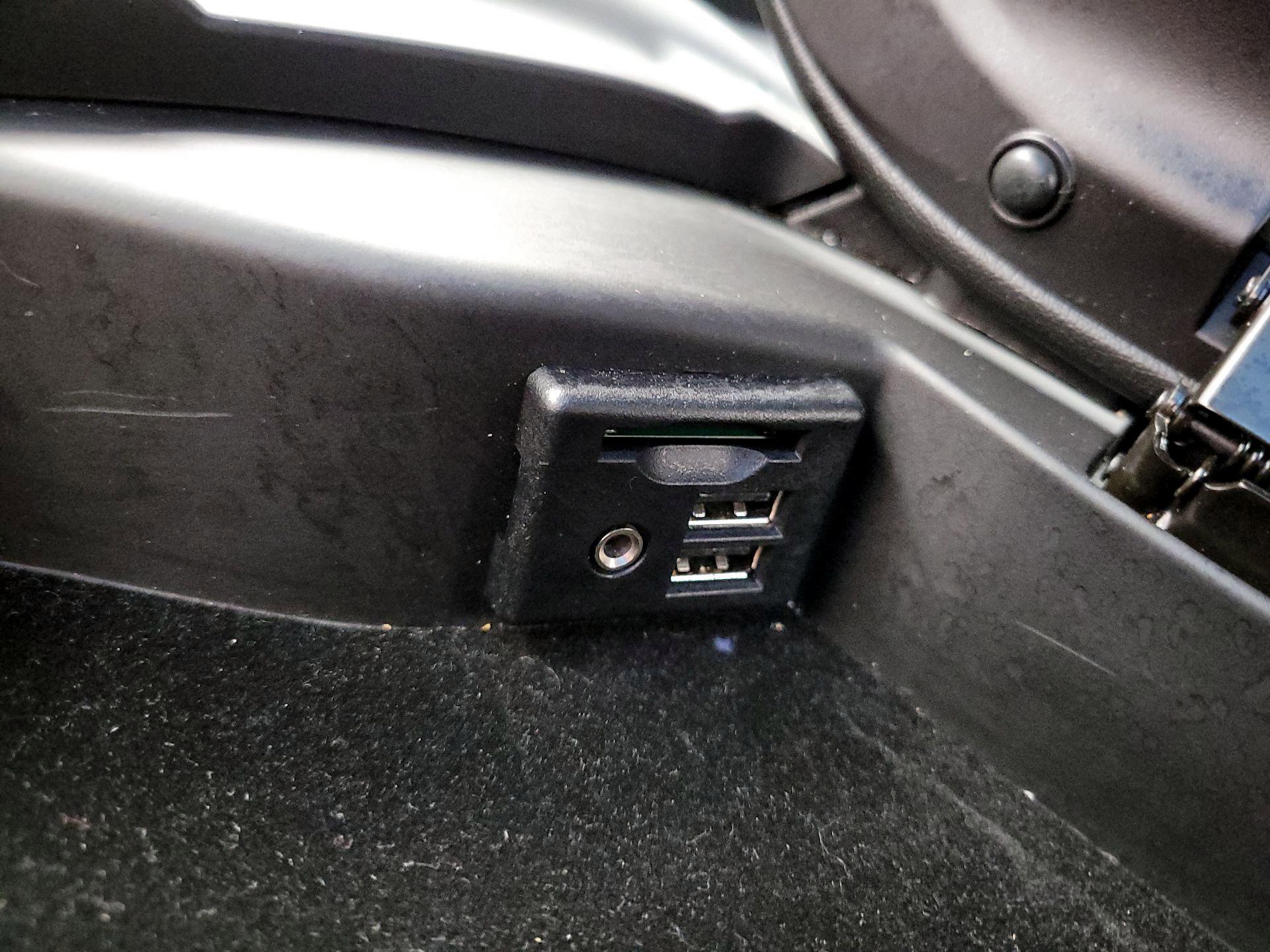 Thumbnail: 2015 Chevrolet Corvette - 19