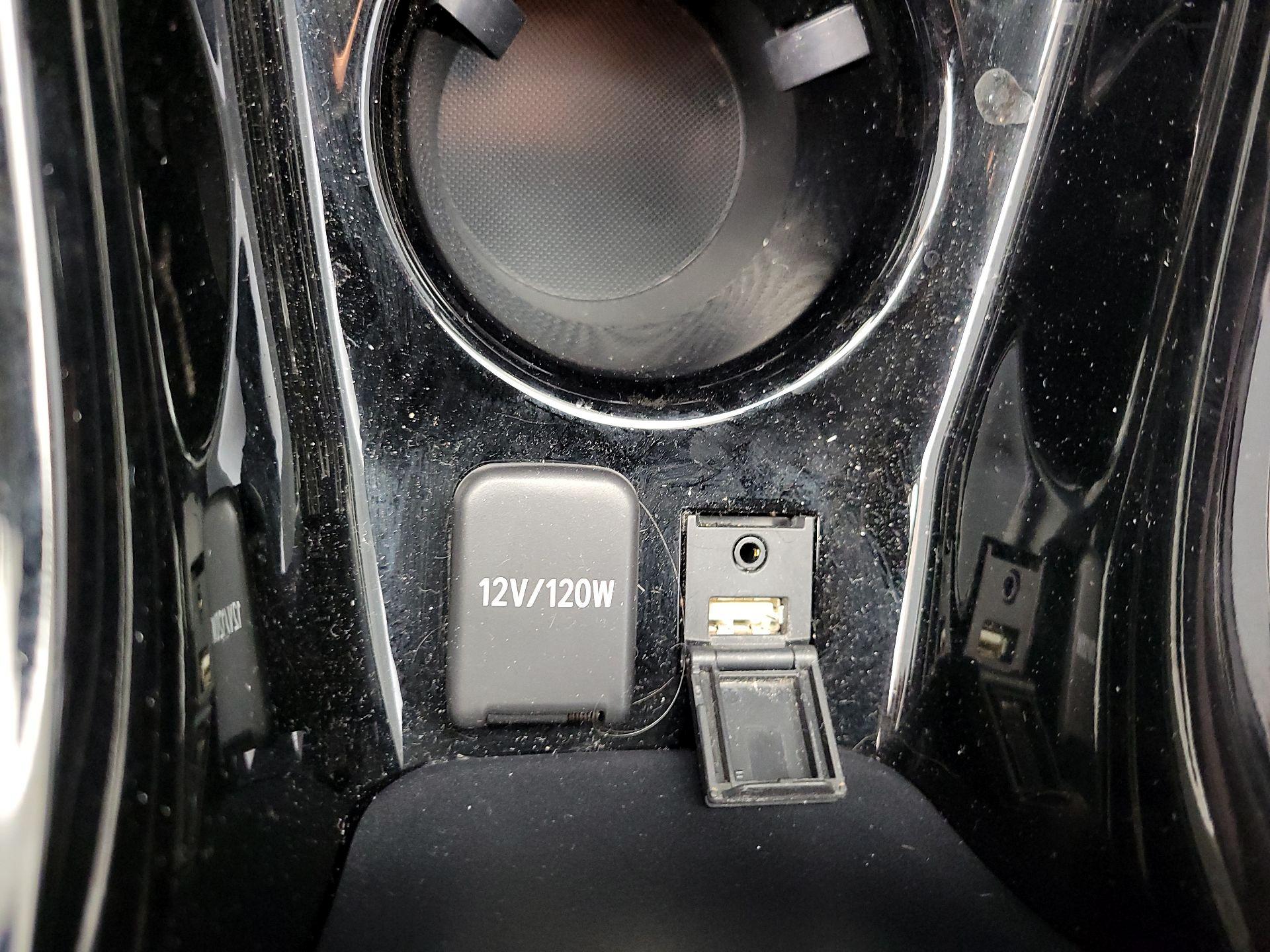 Thumbnail: 2020 Toyota Prius Prime - 19