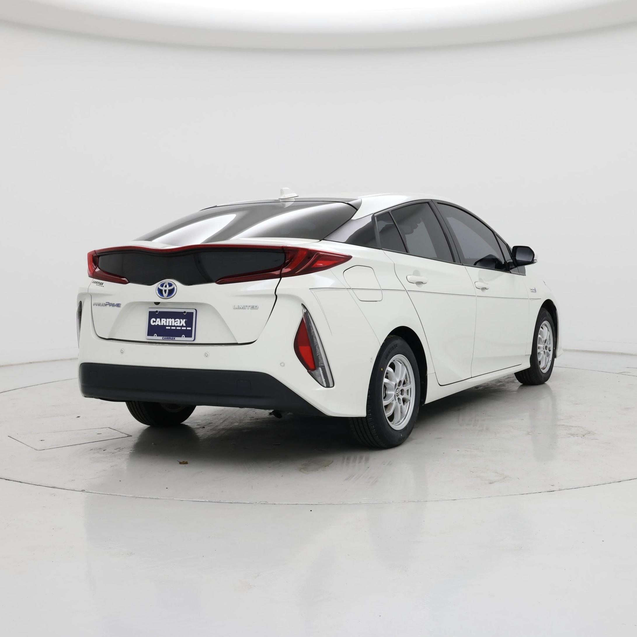 Thumbnail: 2020 Toyota Prius Prime - 8