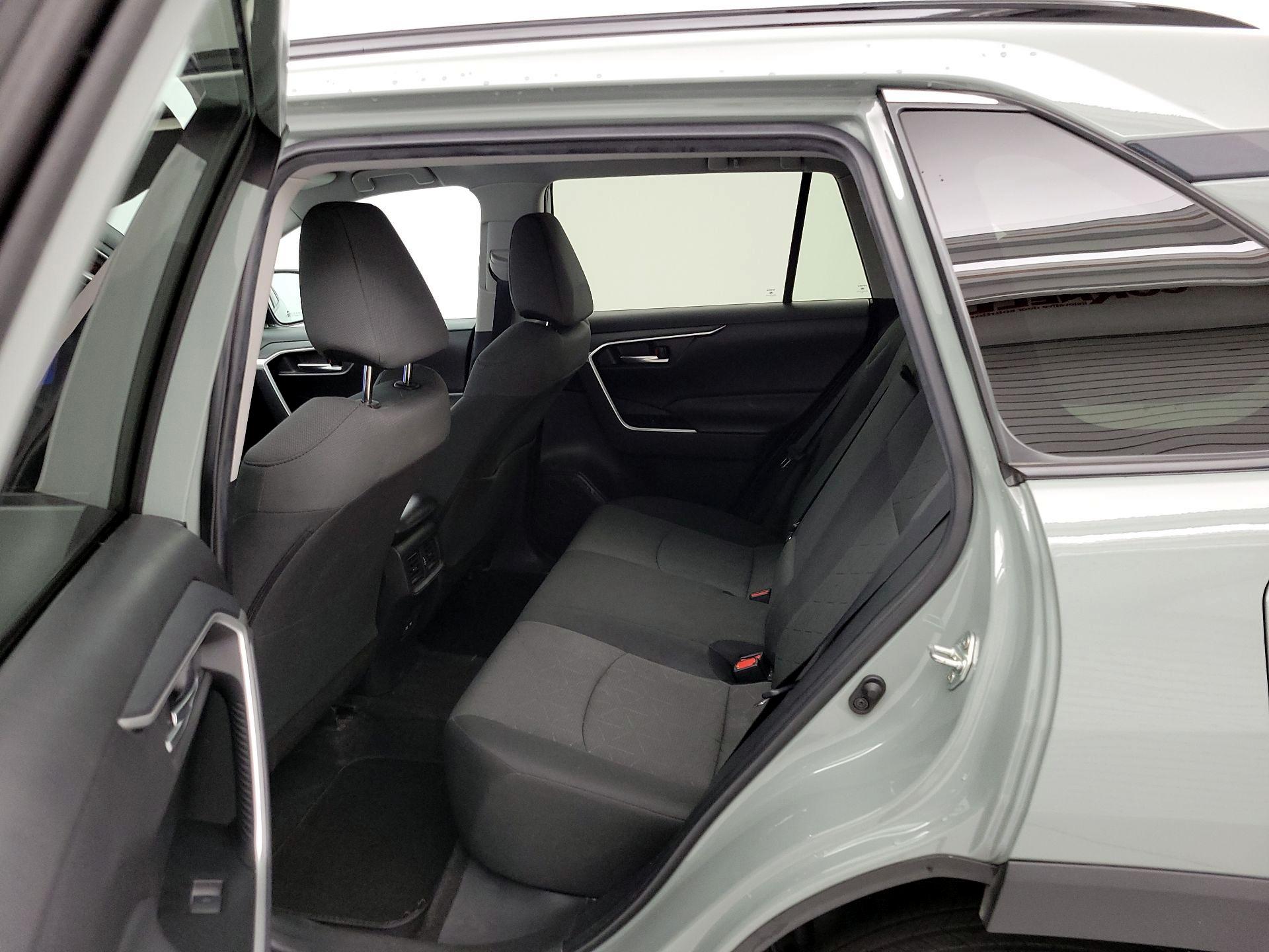Thumbnail: 2023 Toyota RAV4 - 19