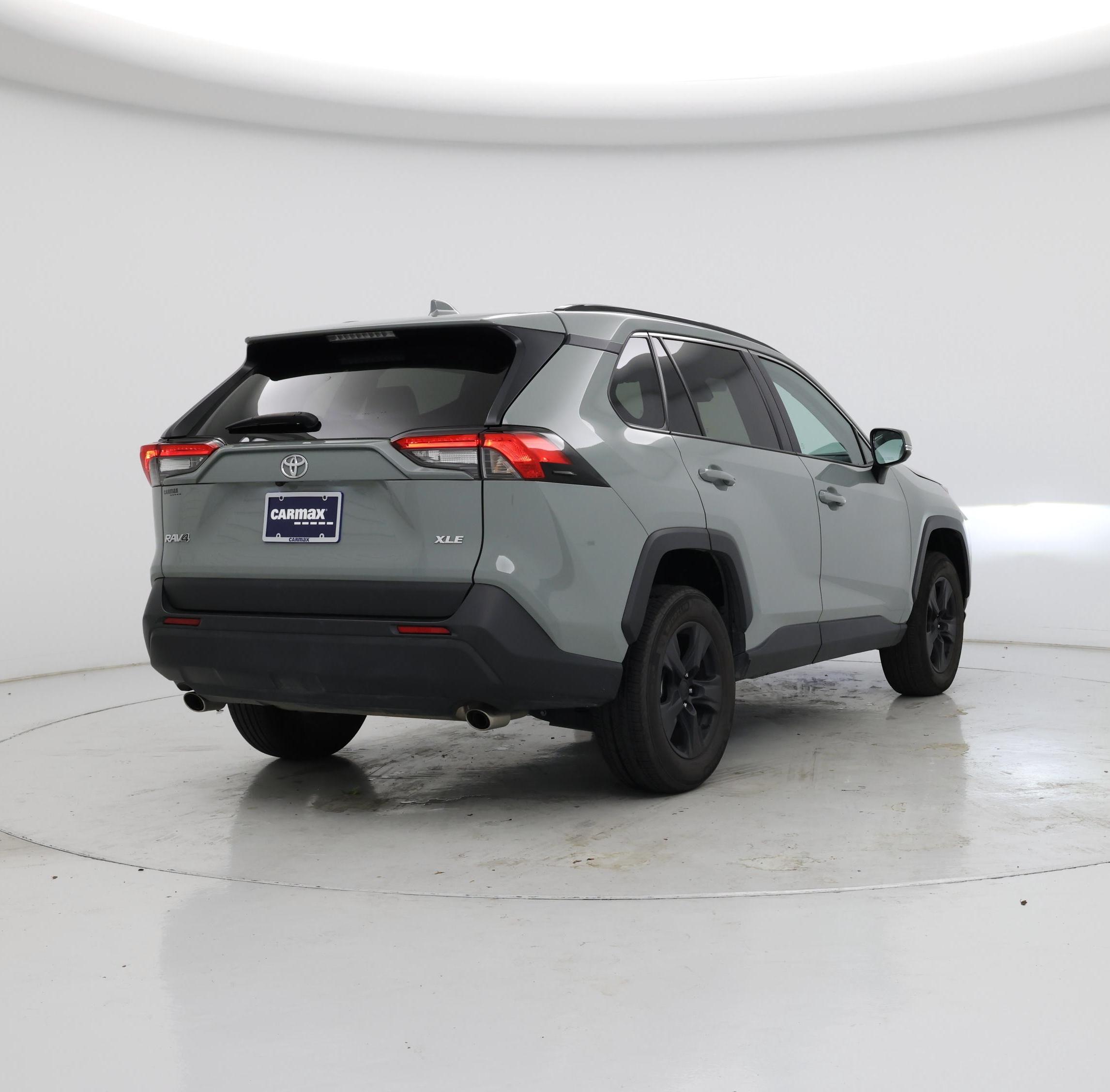 Thumbnail: 2023 Toyota RAV4 - 8