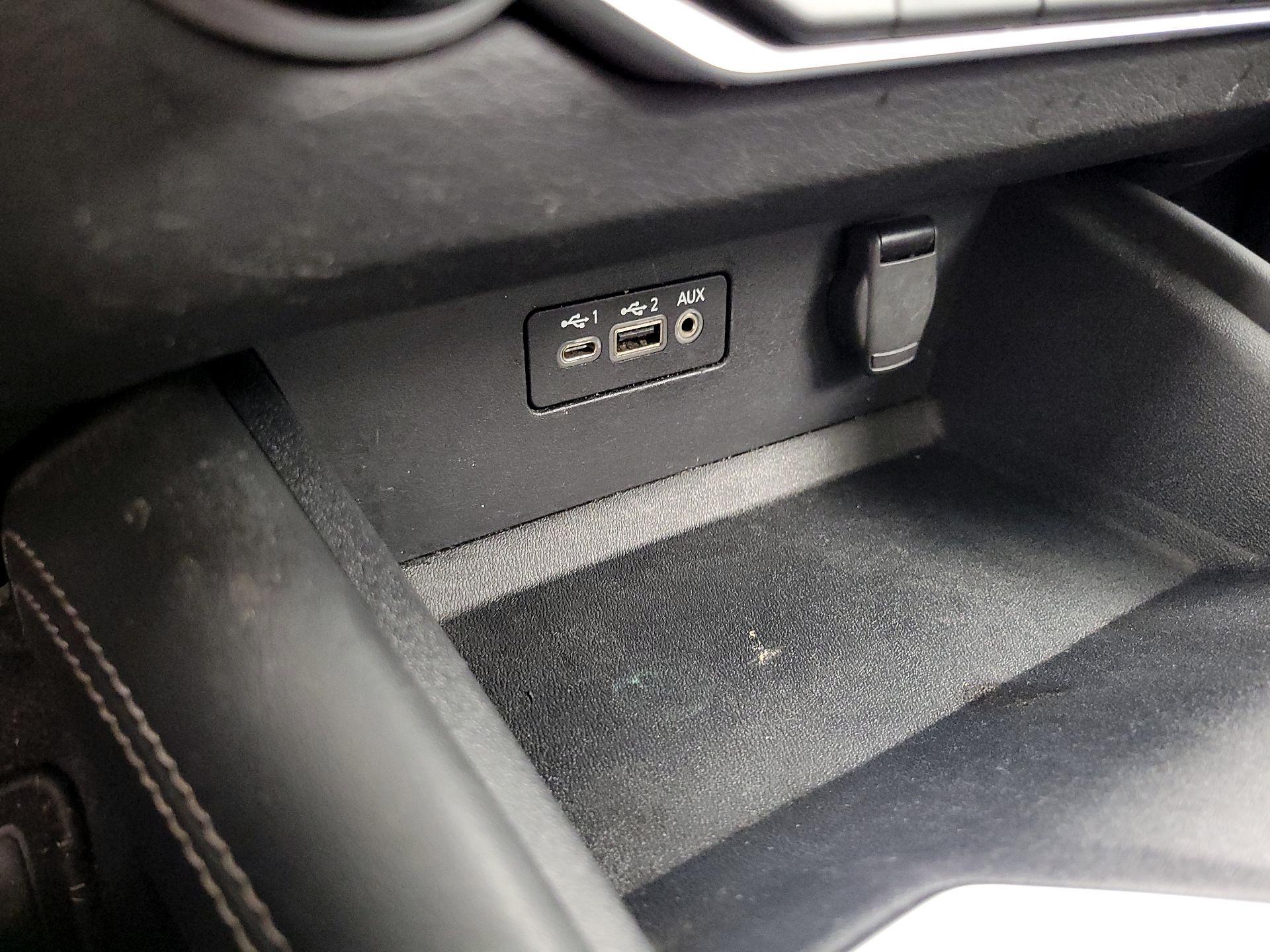 Thumbnail: 2019 Nissan Altima - 19